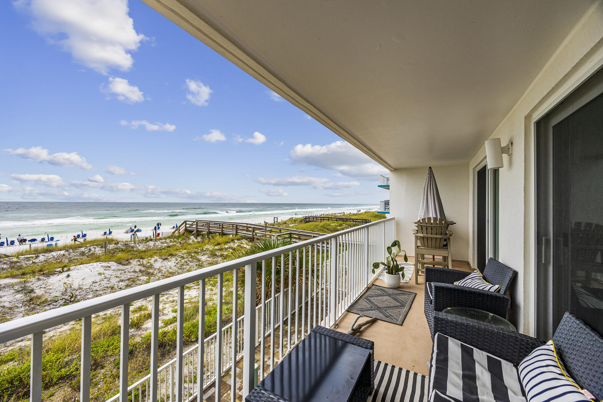 670 Nautilus Court 202