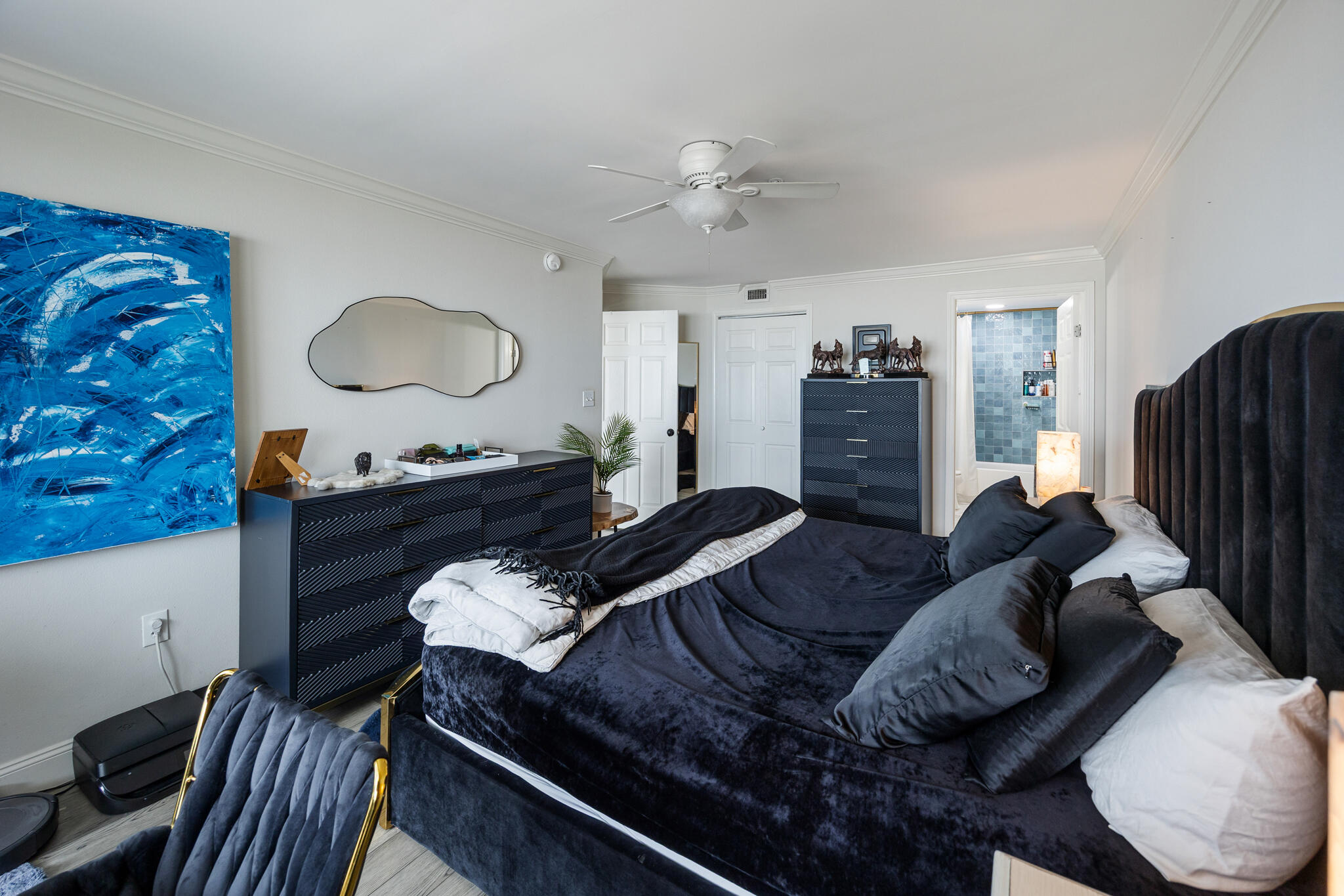 670 Nautilus Court 202