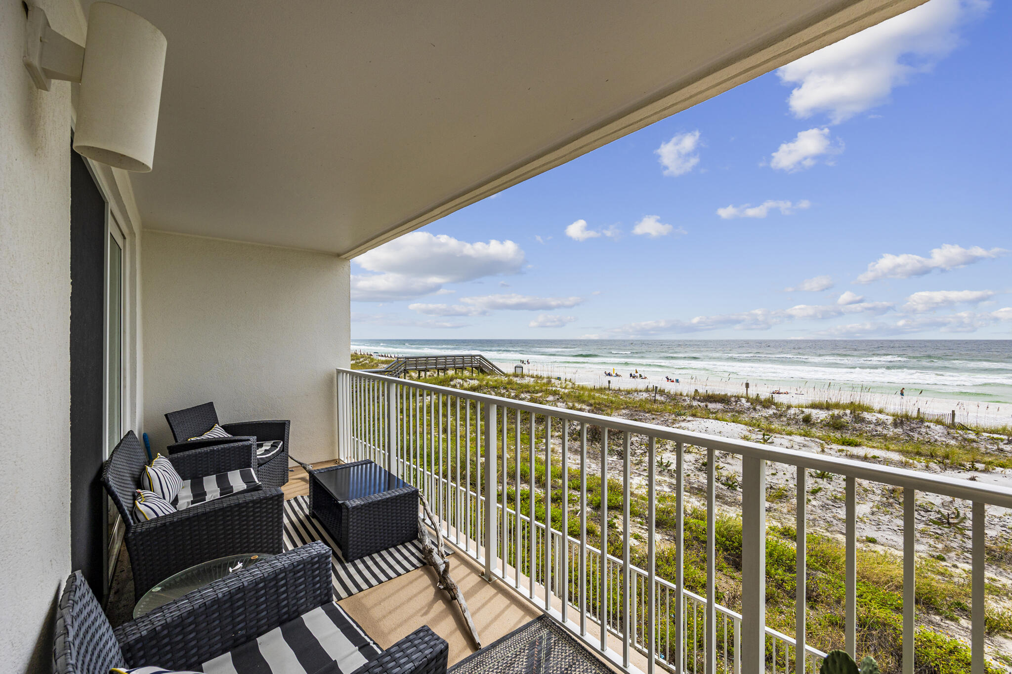 670 Nautilus Court 202