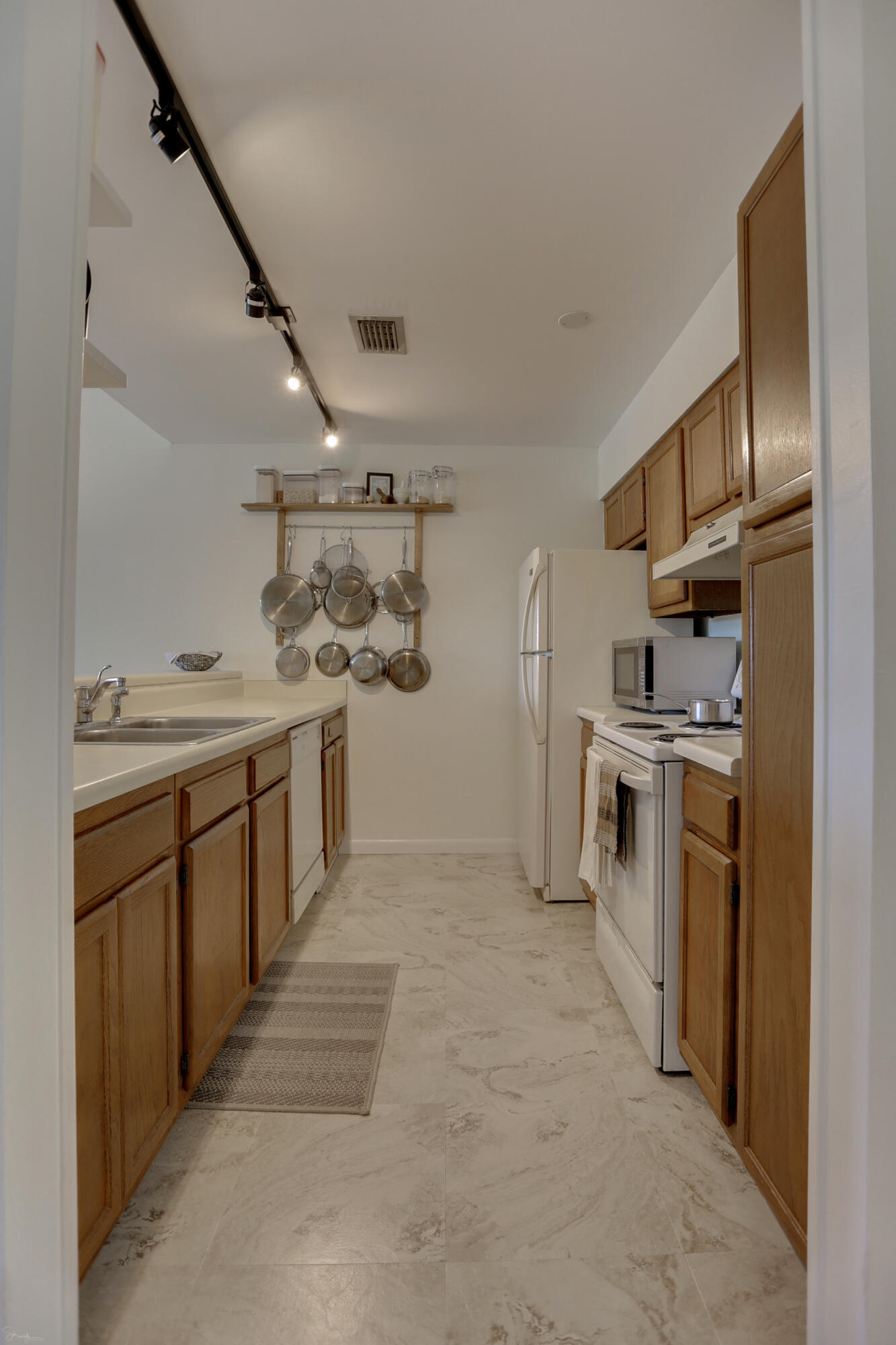 300 Yacht Club Drive Unit: UNIT 13