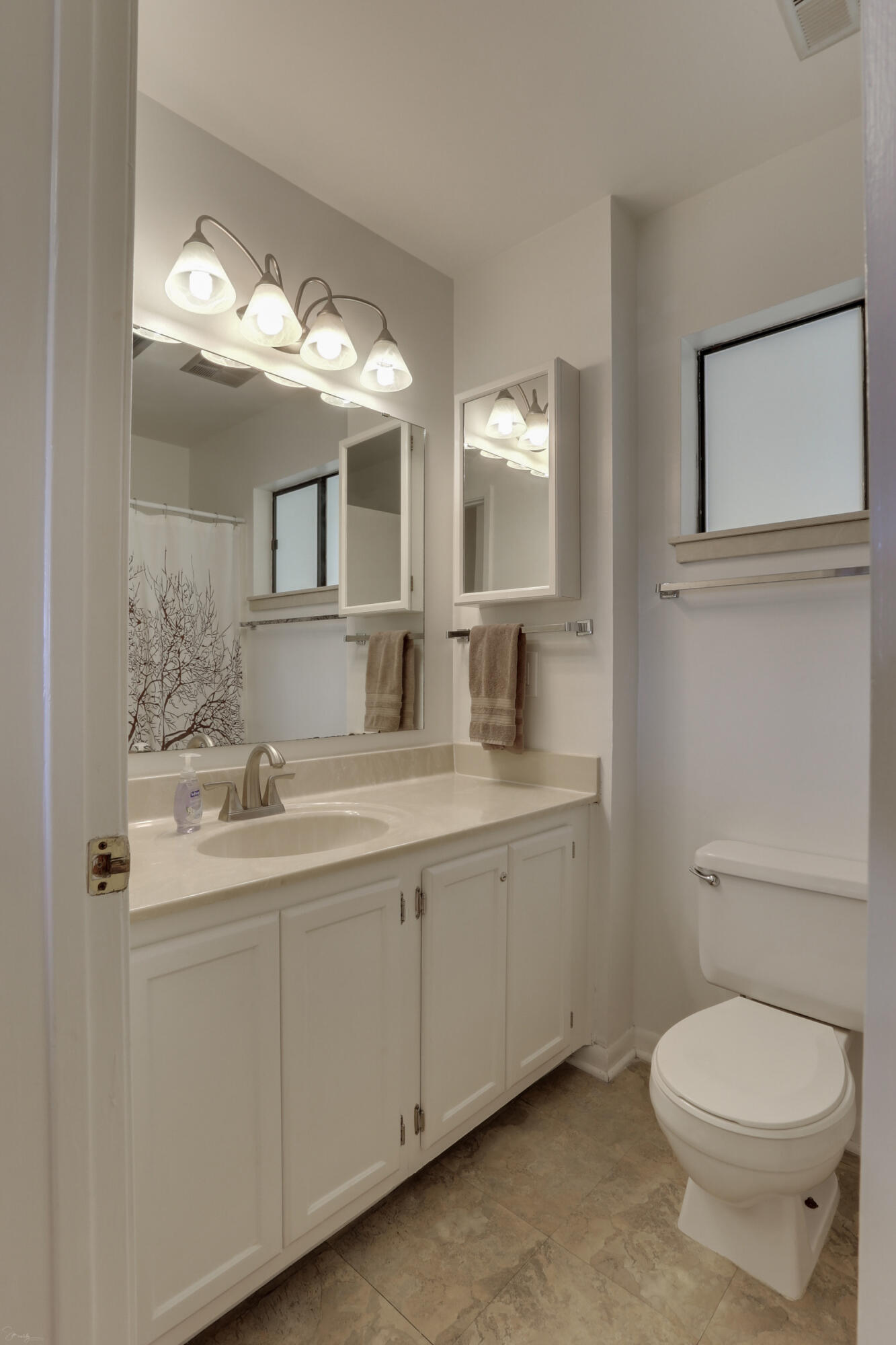 300 Yacht Club Drive Unit: UNIT 13