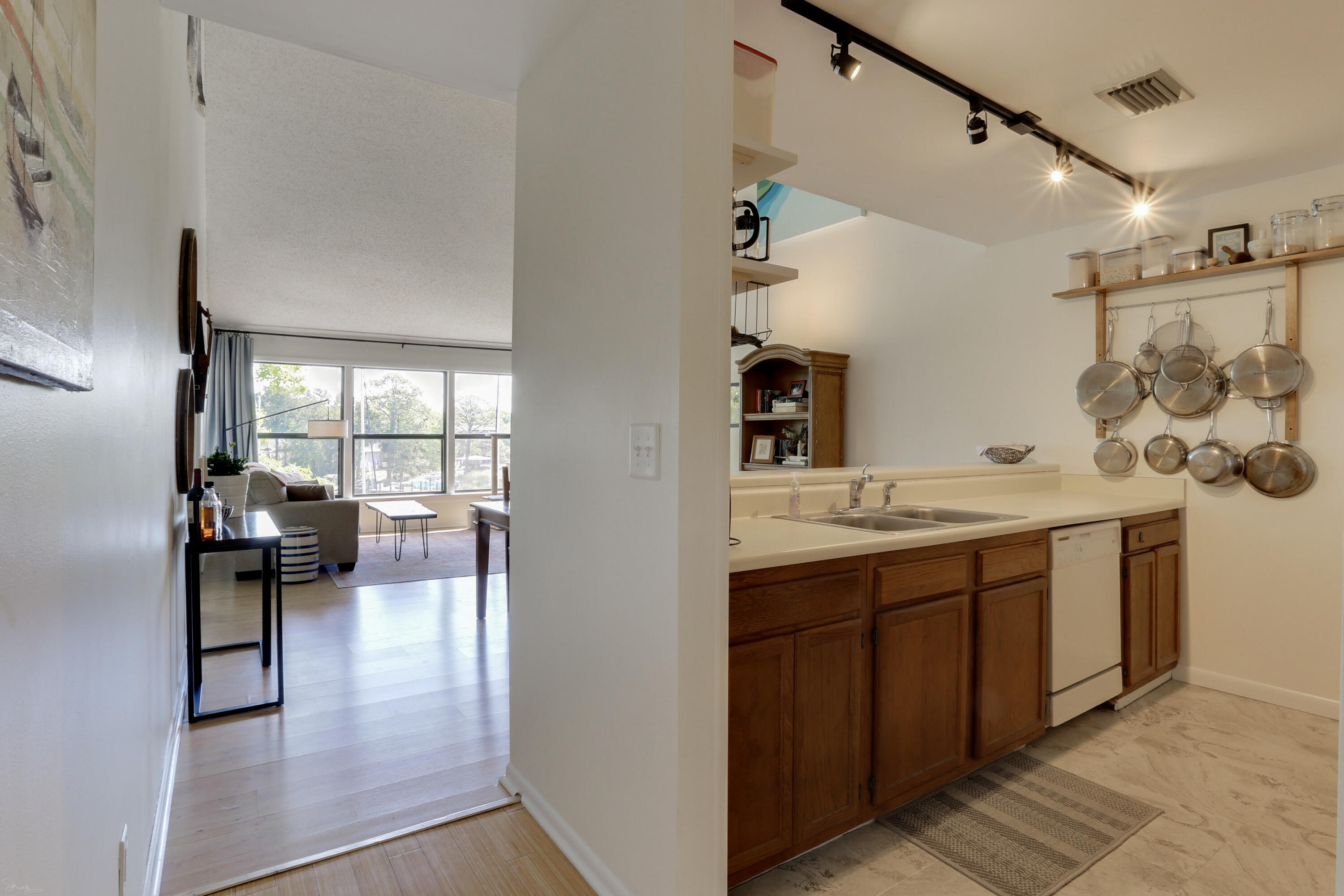 300 Yacht Club Drive Unit: UNIT 13