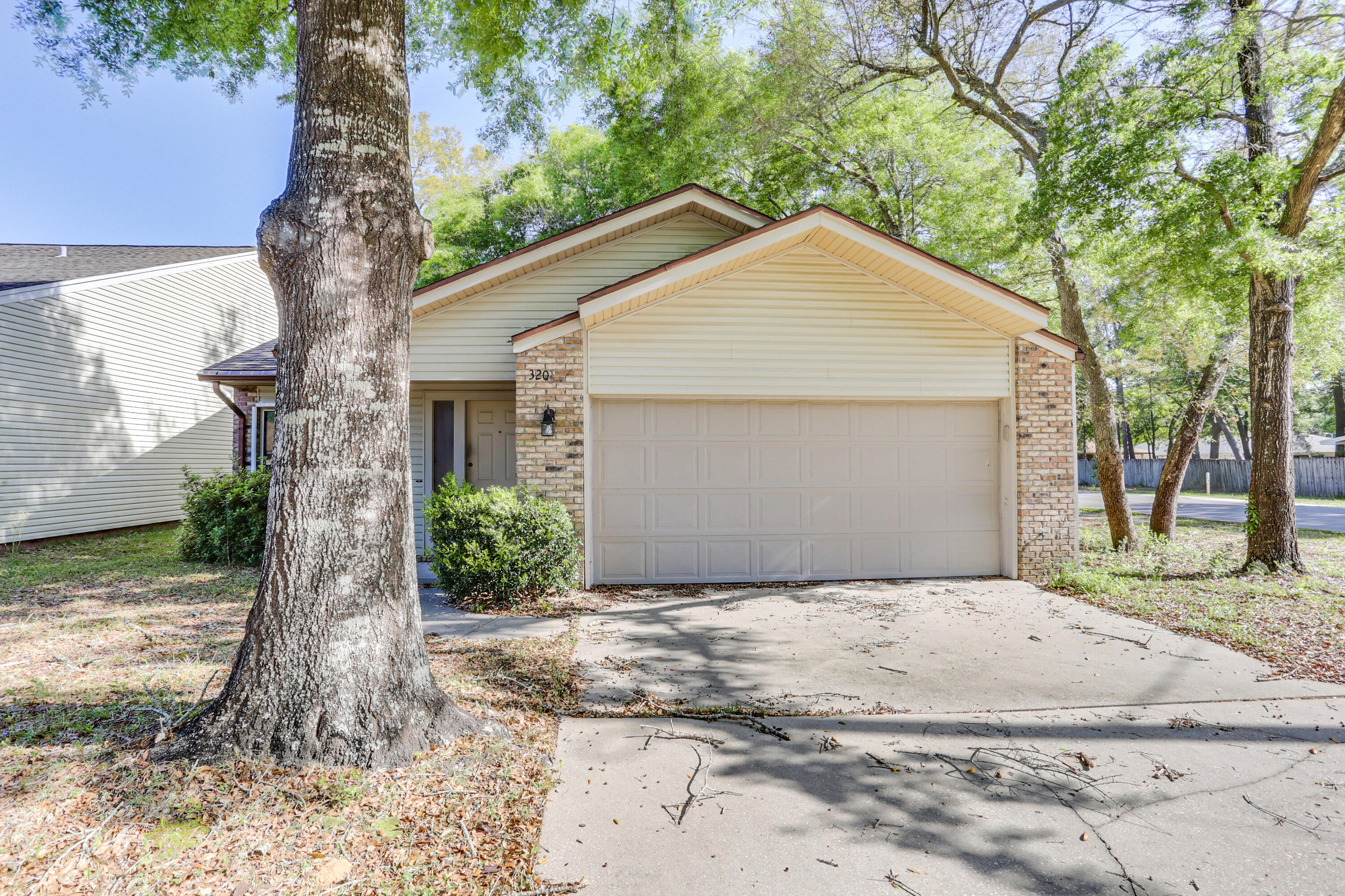 3201 Sunshine Lane