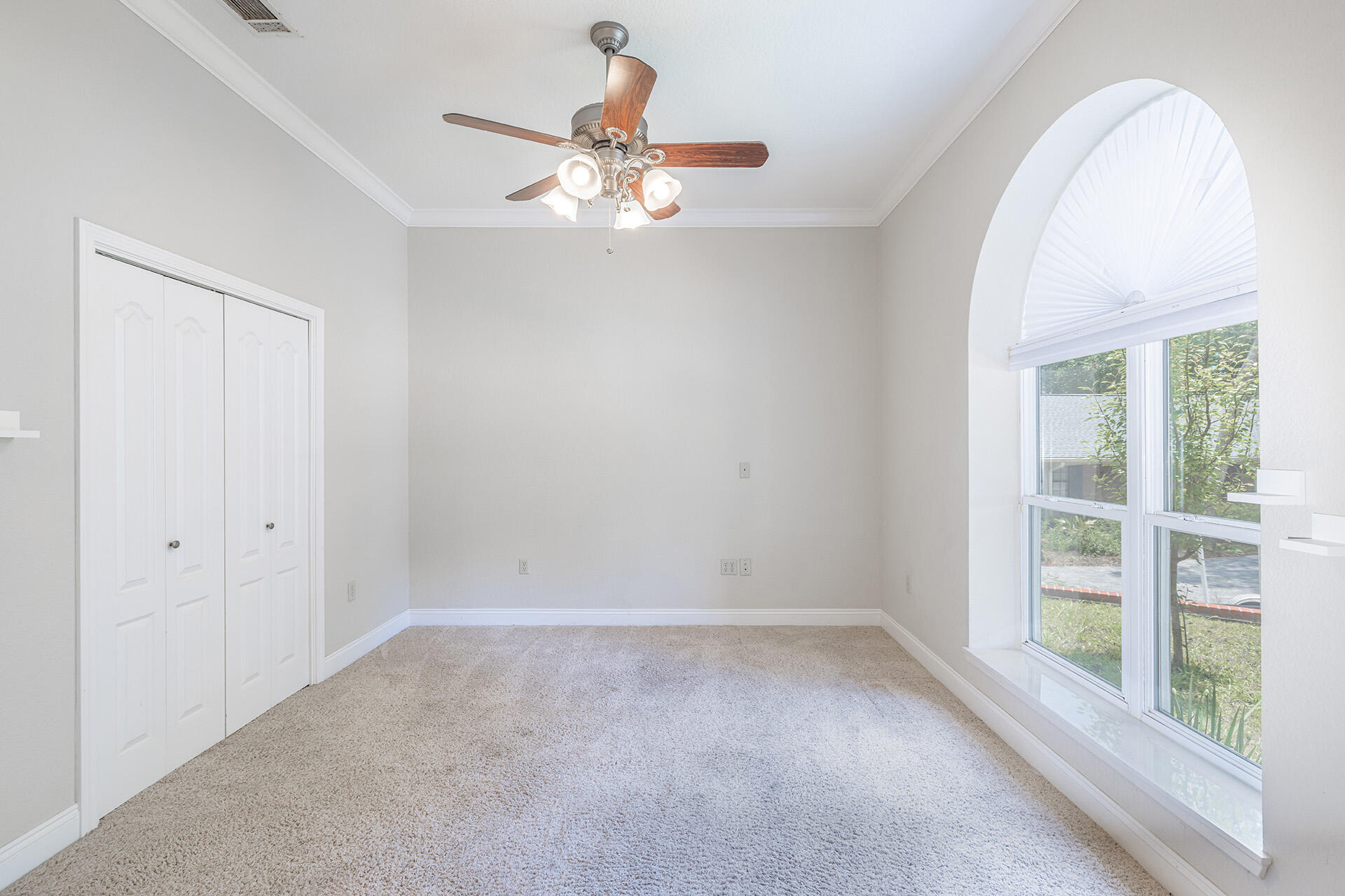 2339 Canal Drive