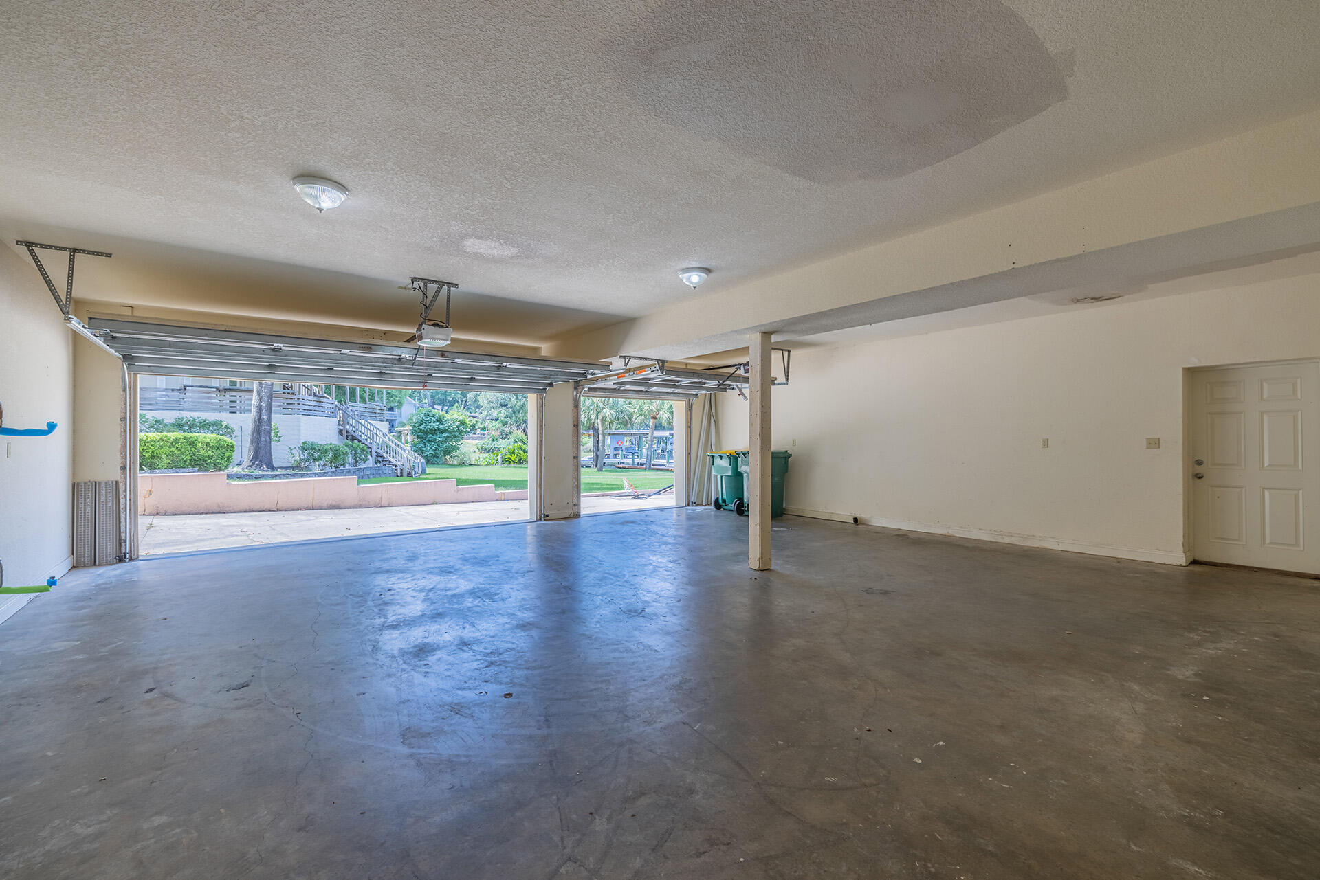2339 Canal Drive