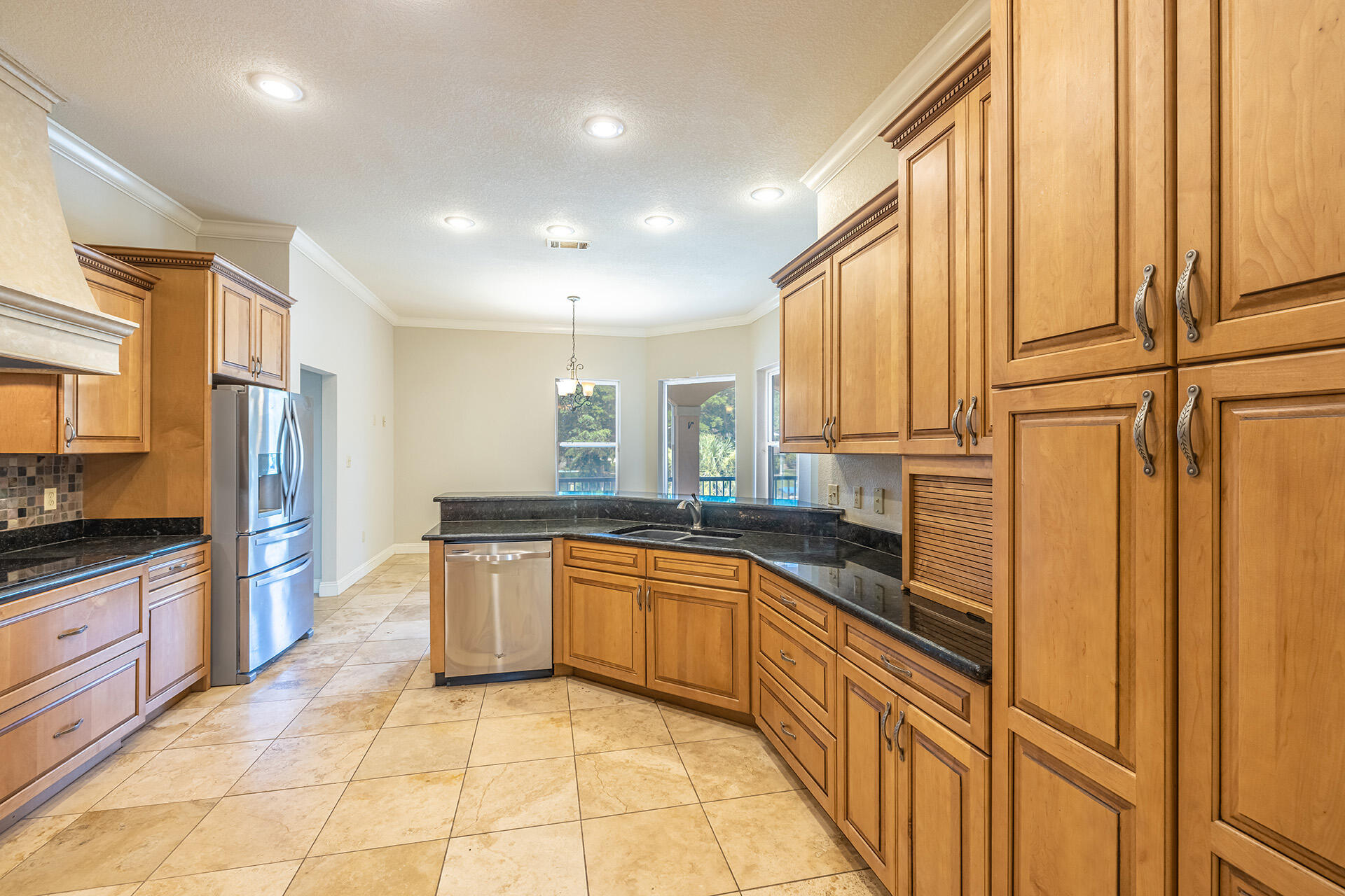 2339 Canal Drive