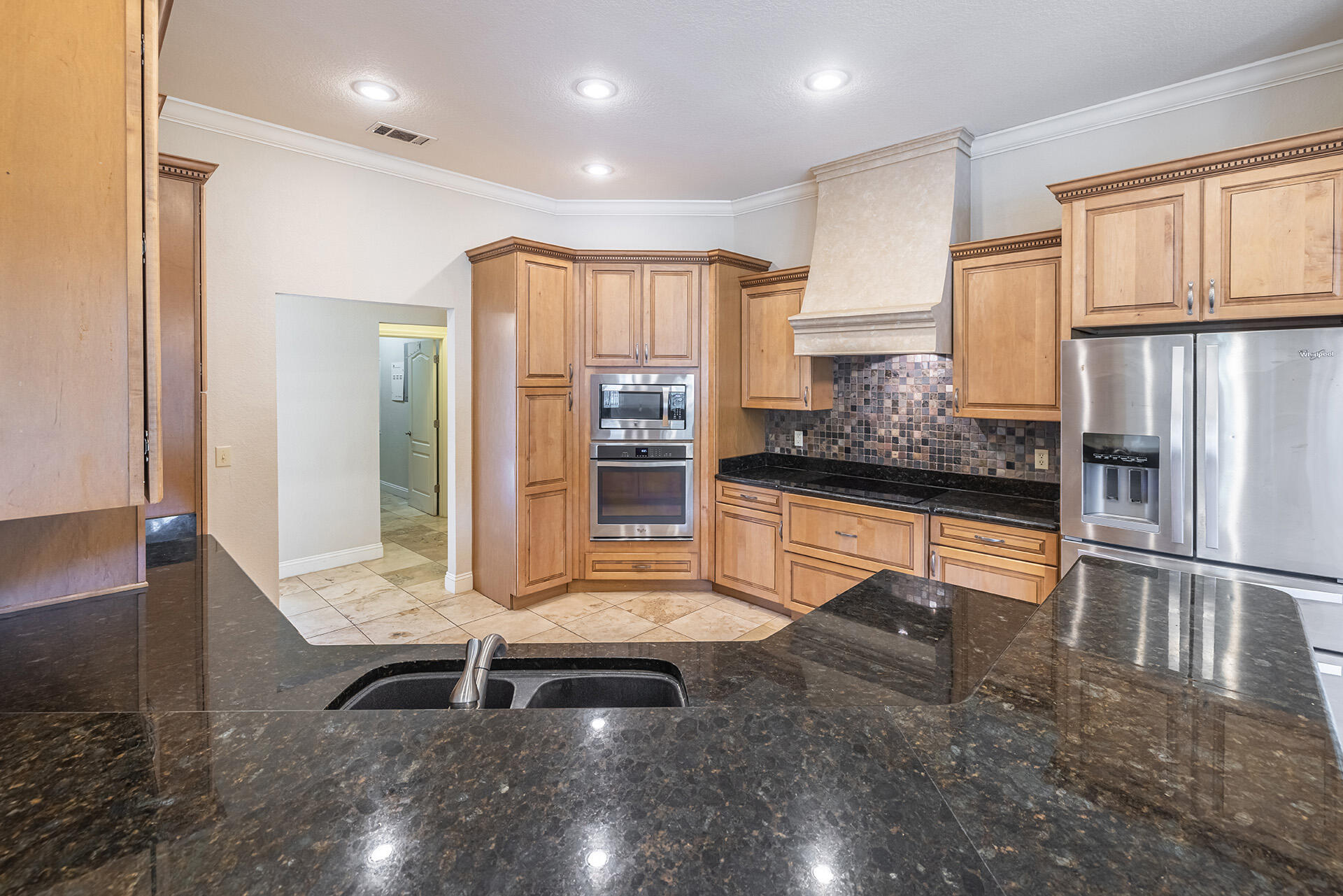 2339 Canal Drive