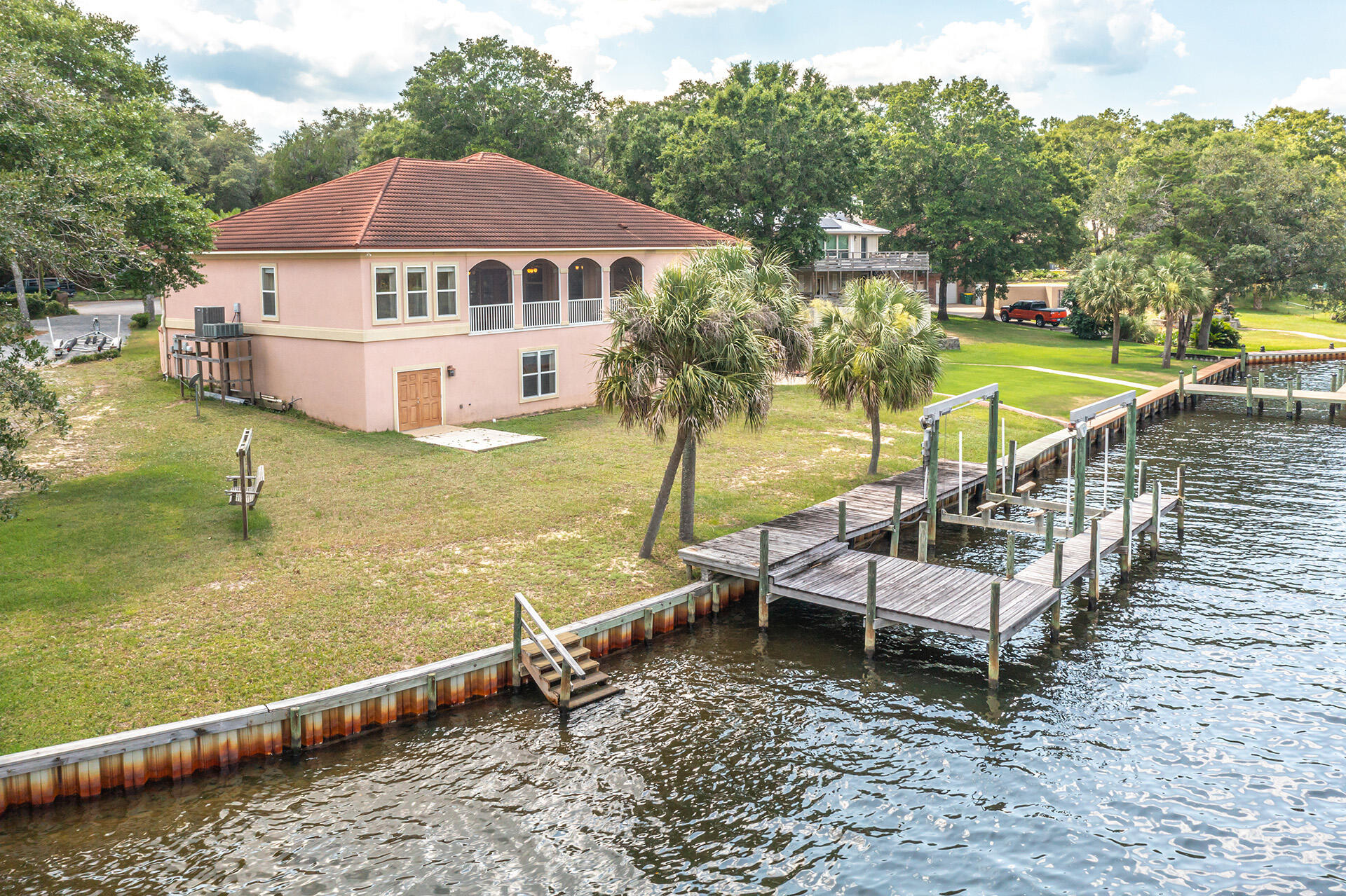 2339 Canal Drive