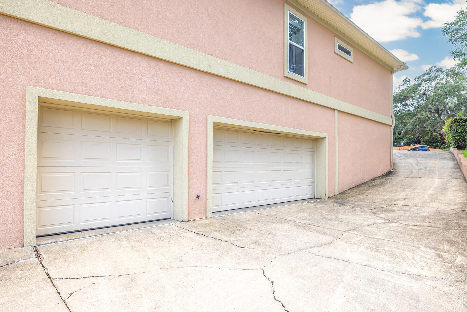 2339 Canal Drive