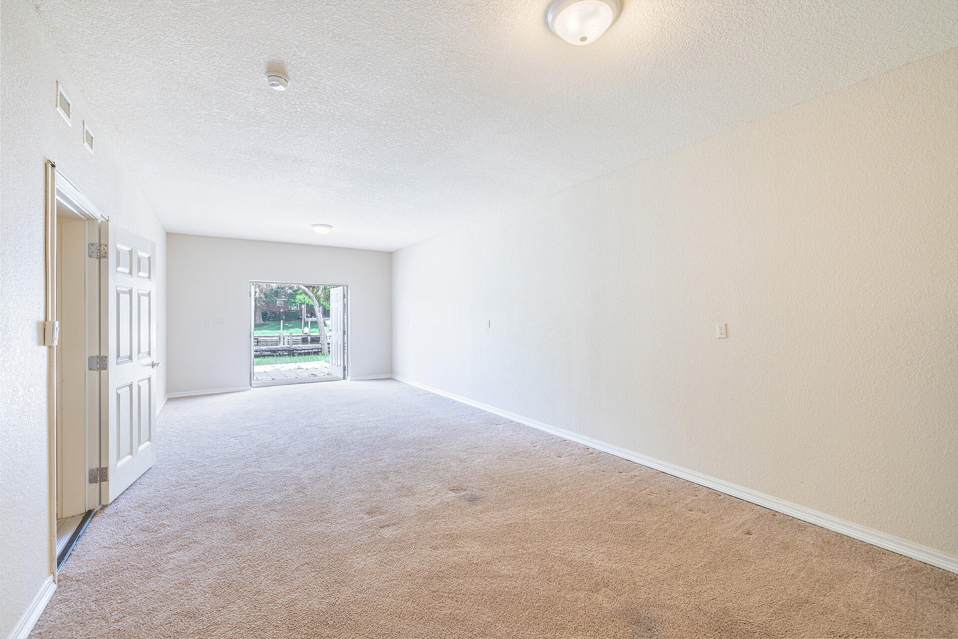 2339 Canal Drive