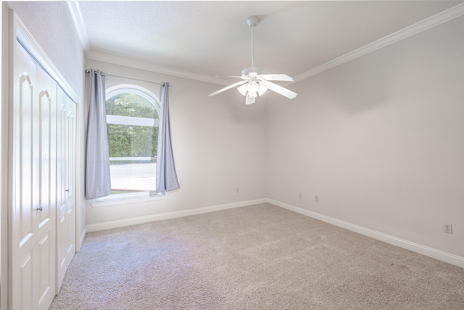 2339 Canal Drive