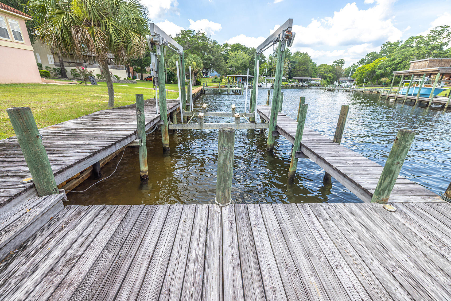 2339 Canal Drive