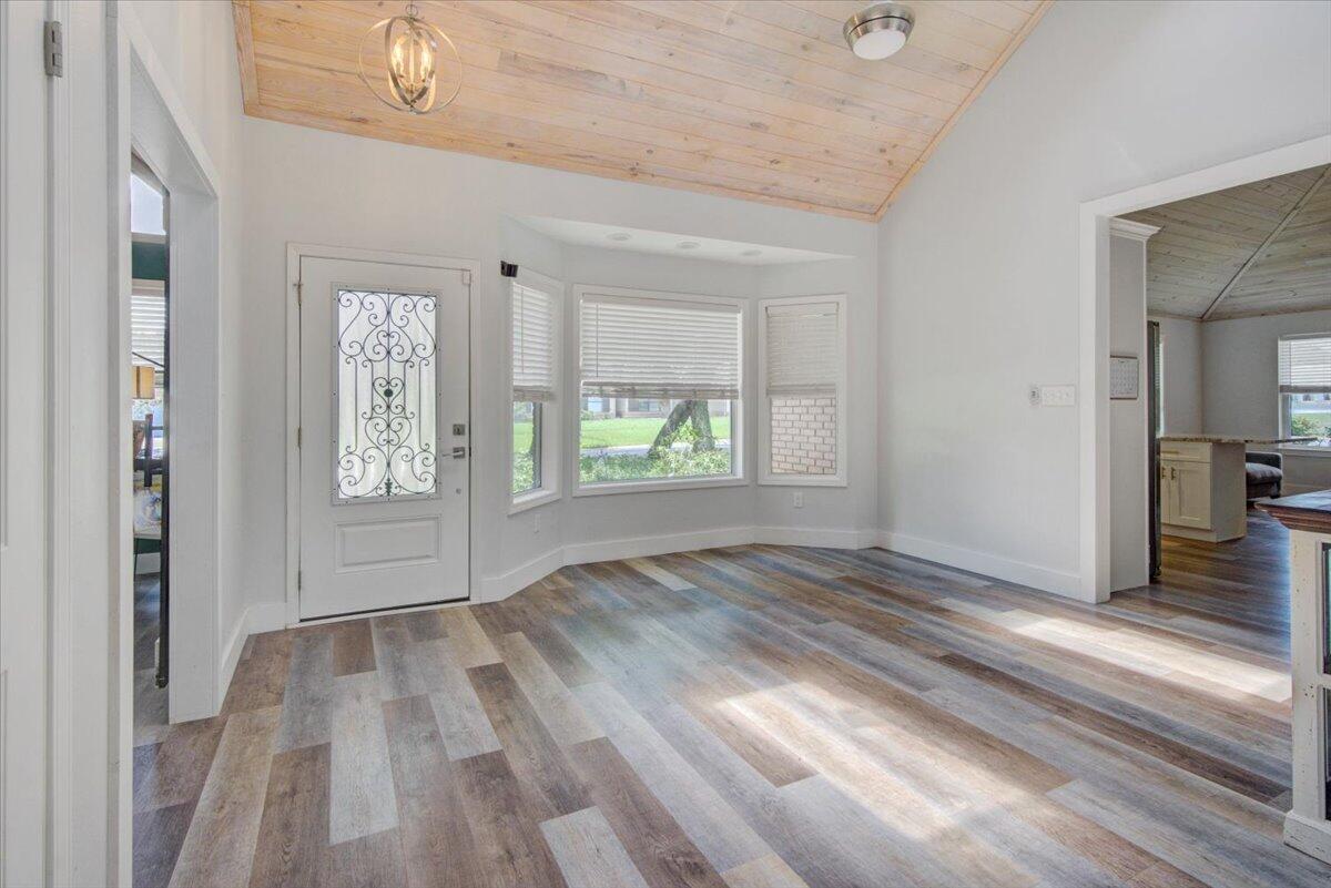 10008 Calle De Palencia