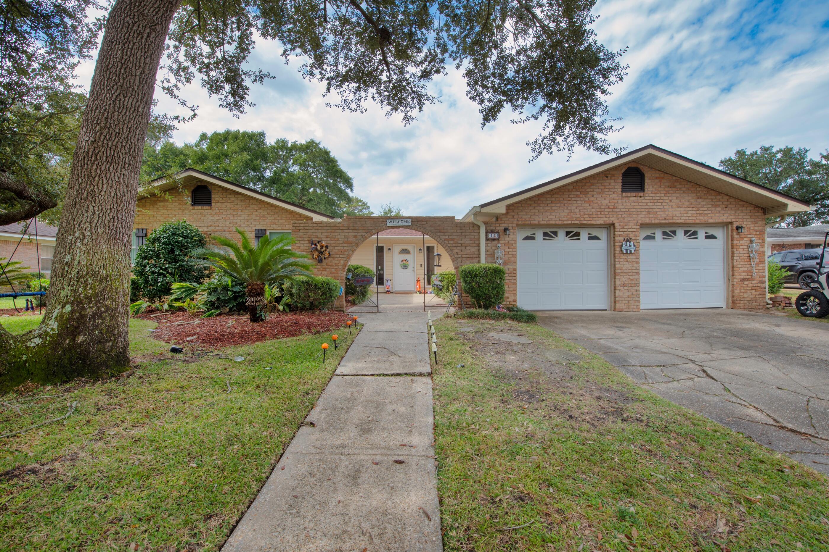 15 NE Cambridge Avenue