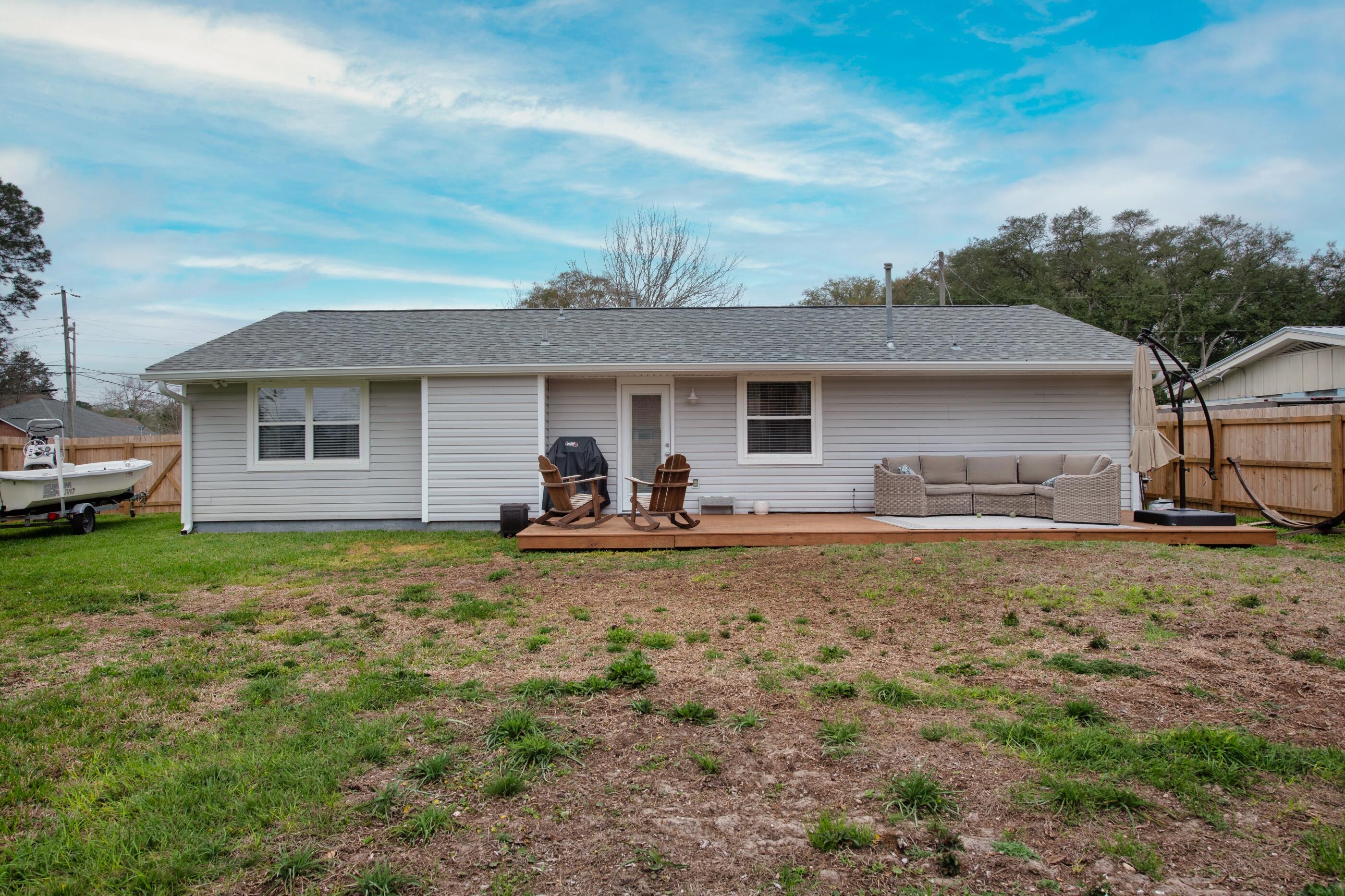 146 NW Audrey Circle