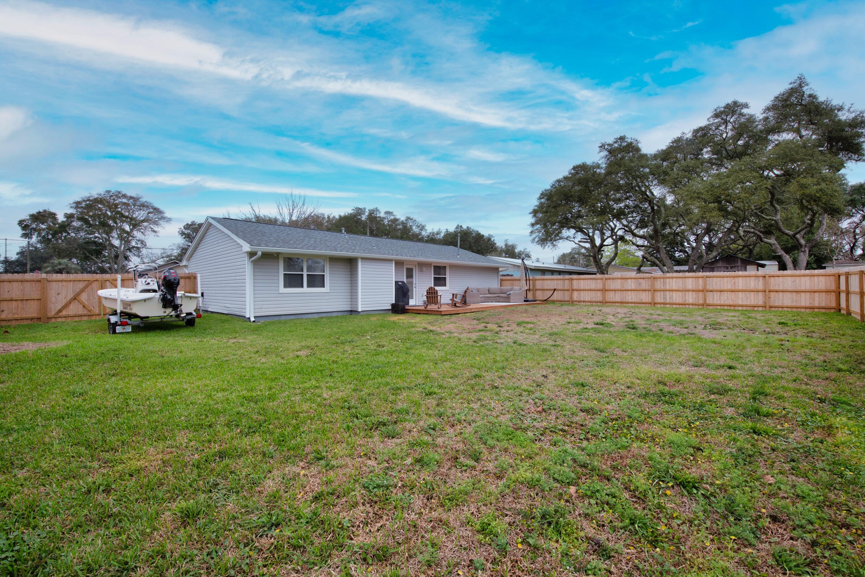 146 NW Audrey Circle