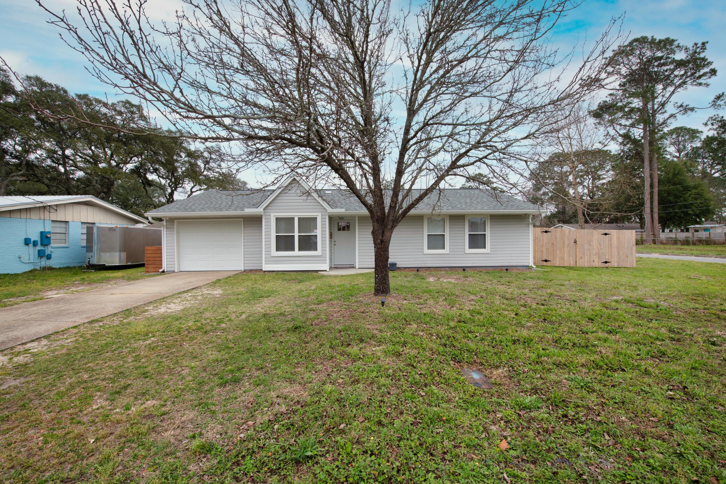 146 NW Audrey Circle