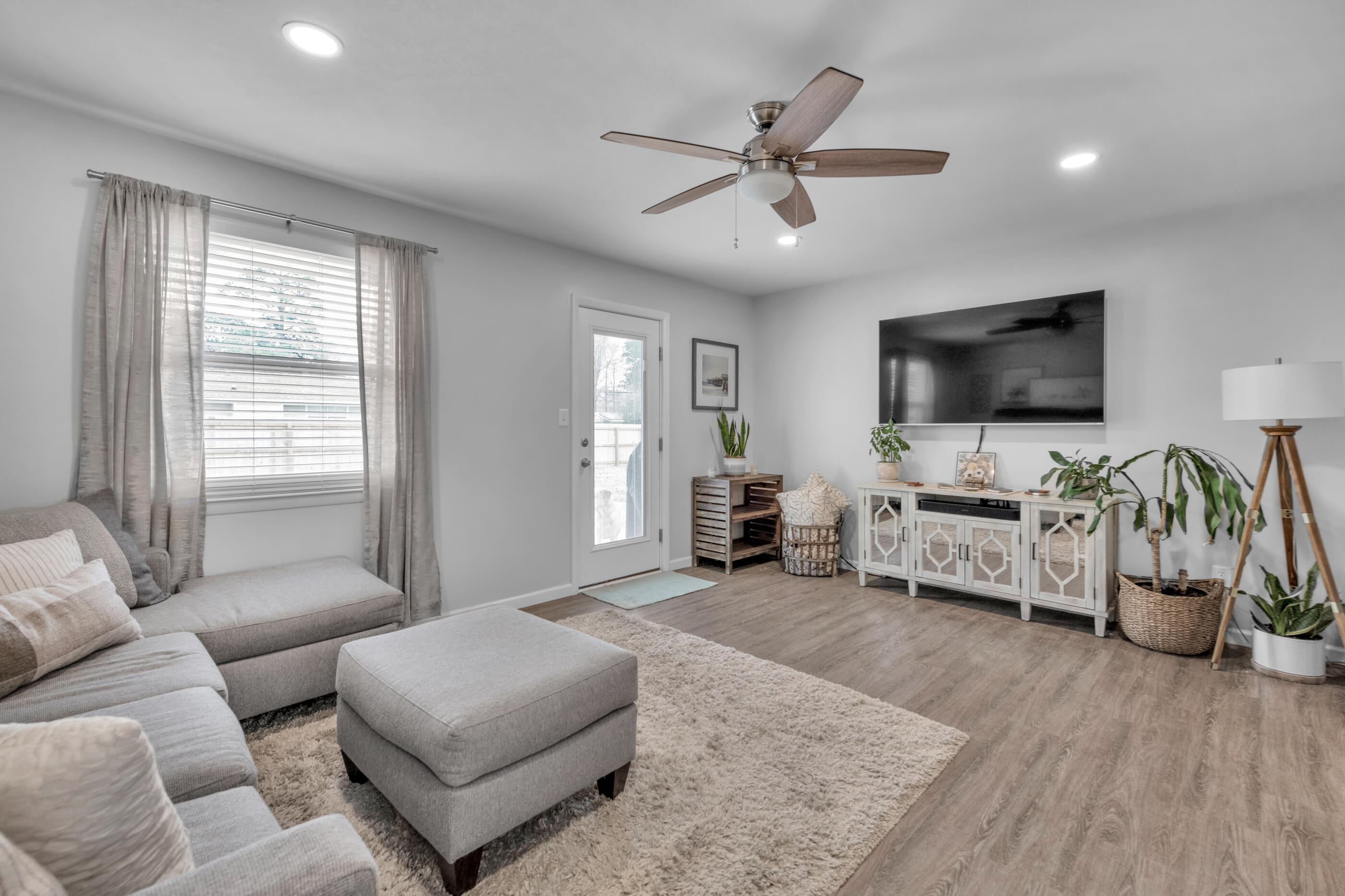 146 NW Audrey Circle