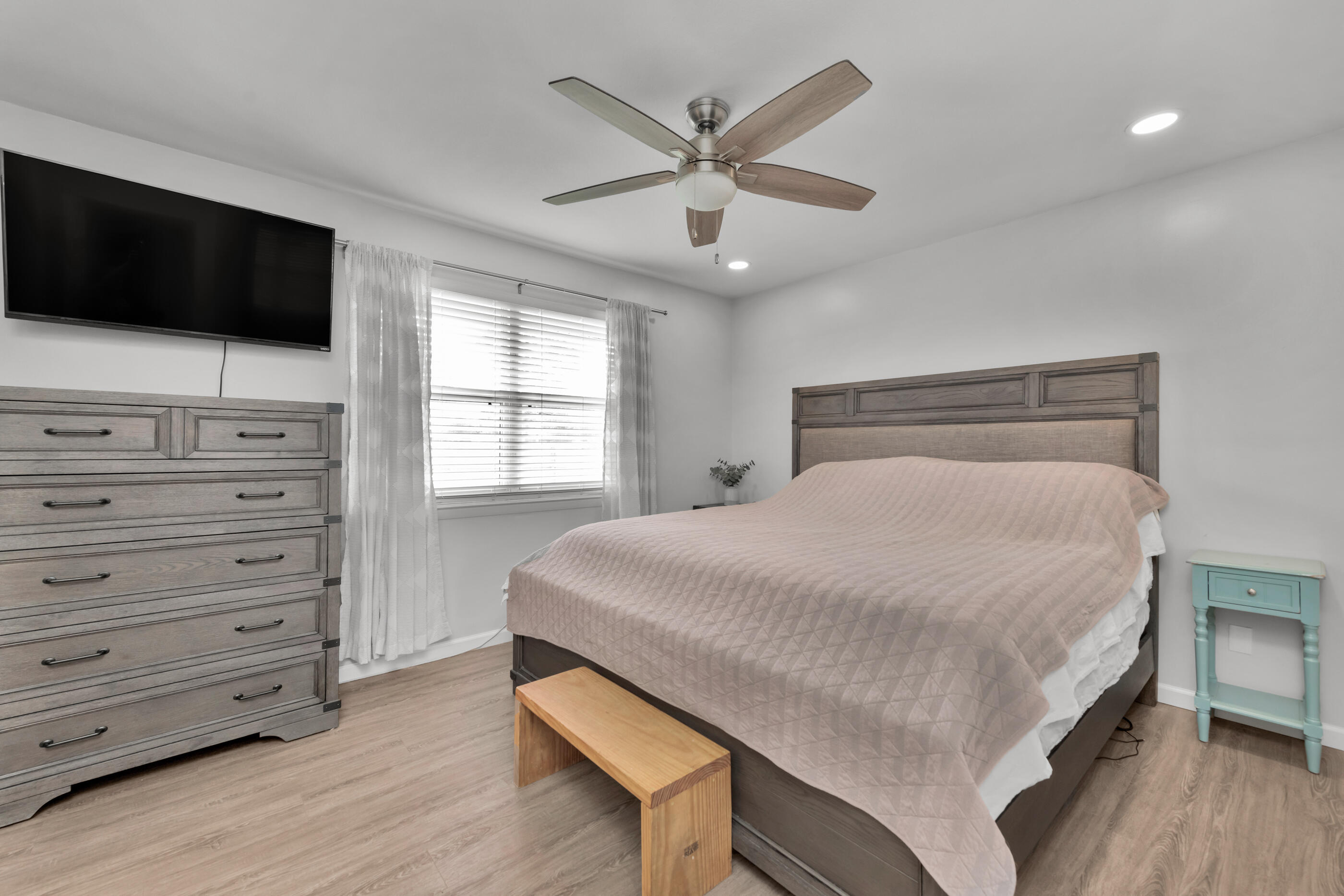 146 NW Audrey Circle