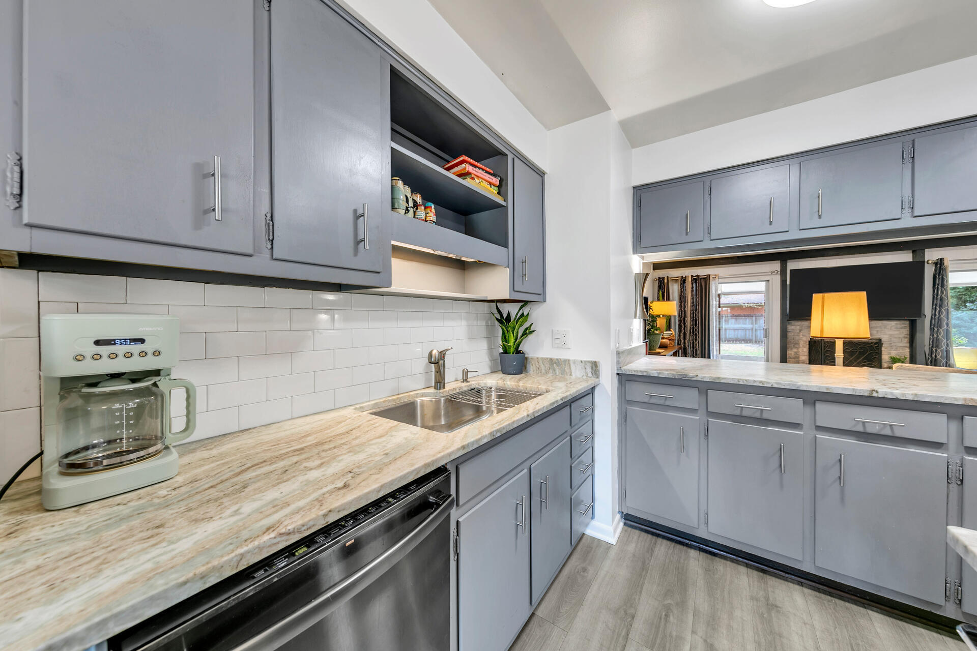 20 NE Cambridge Avenue