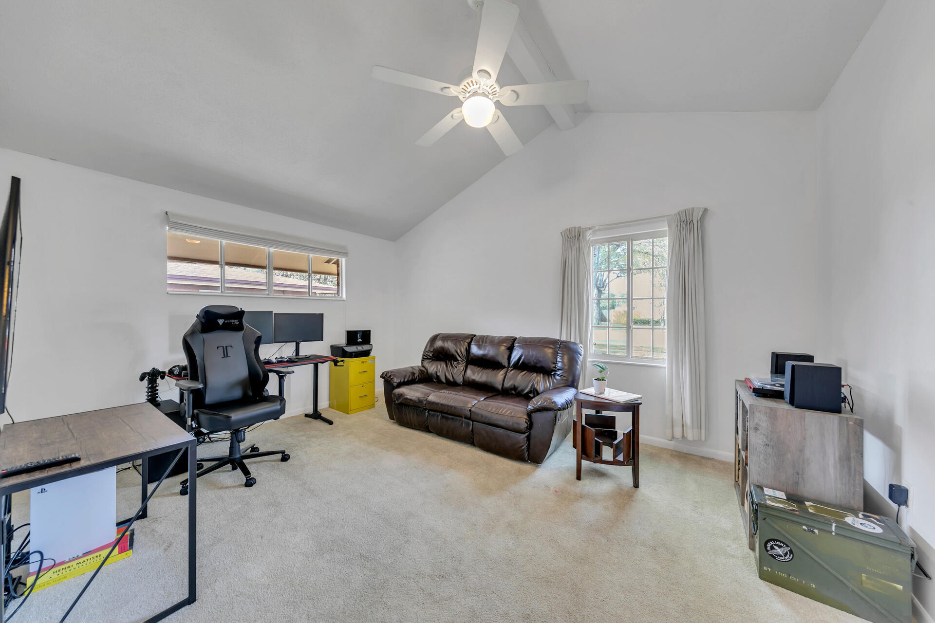 20 NE Cambridge Avenue