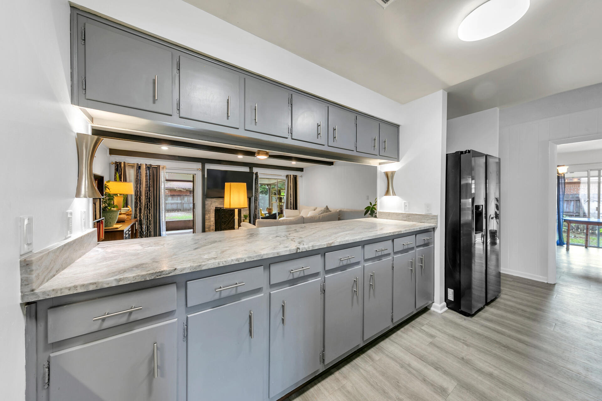 20 NE Cambridge Avenue