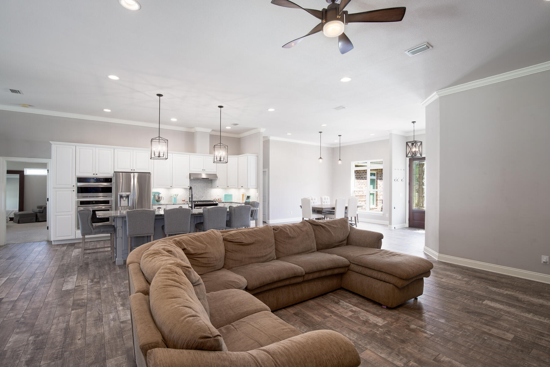 2625 Bob White Circle
