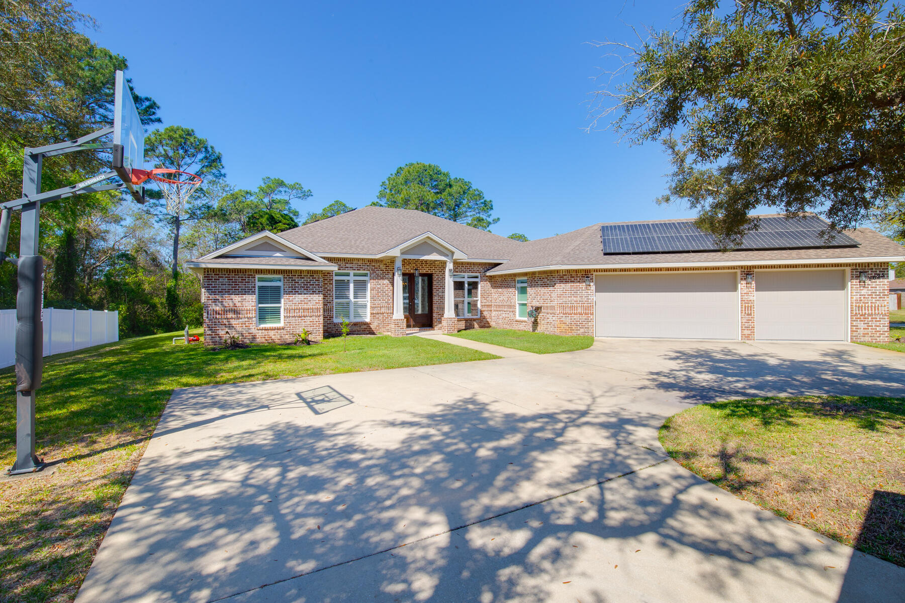 2625 Bob White Circle