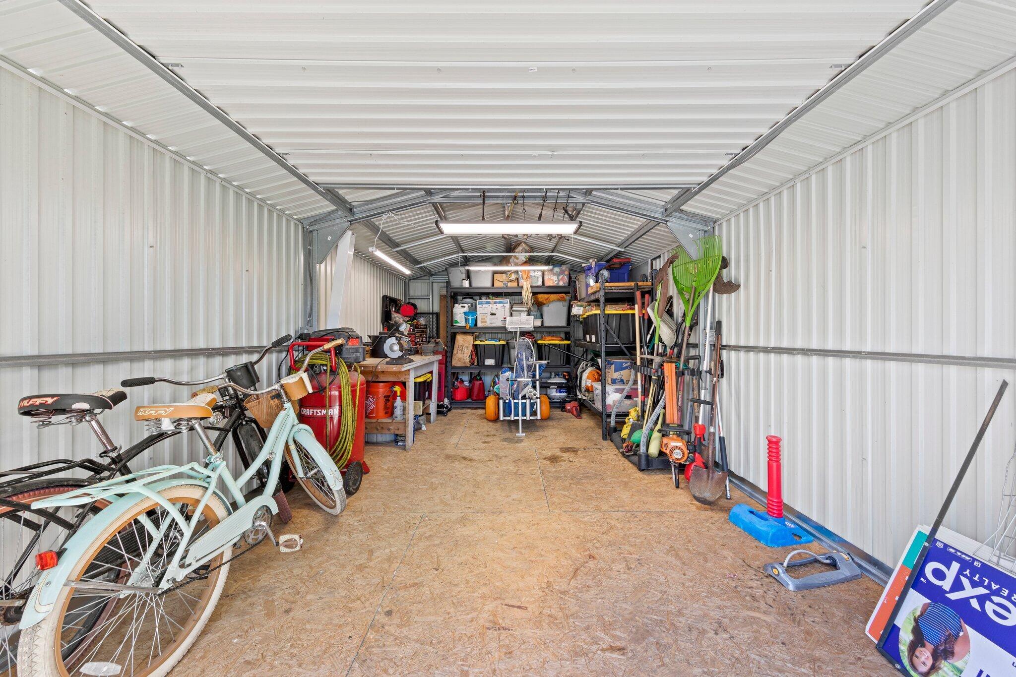 221 NW Bayou Woods Dr Drive