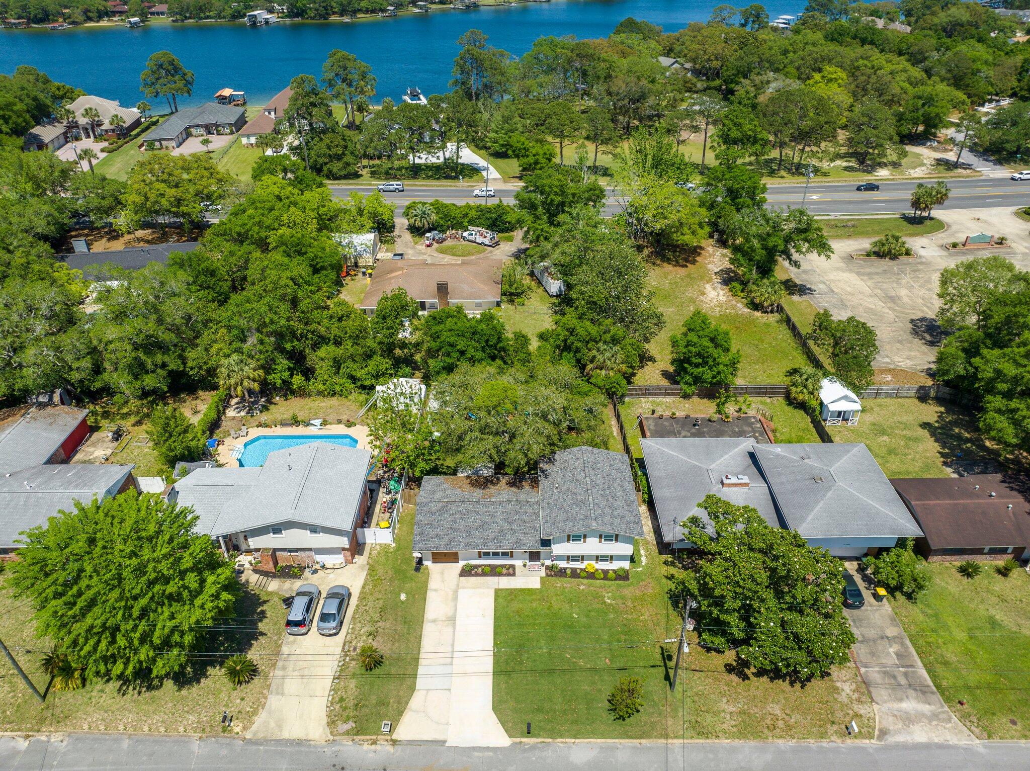 221 NW Bayou Woods Dr Drive