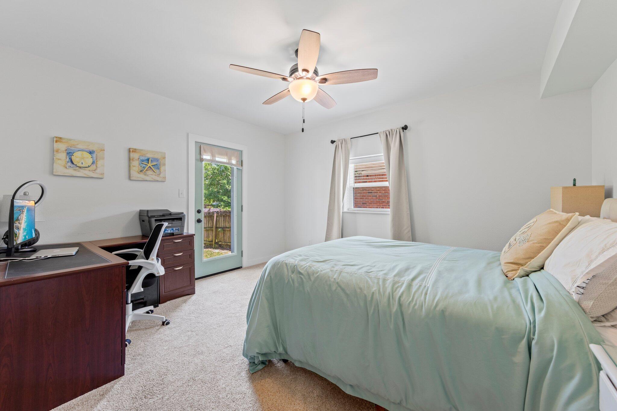 221 NW Bayou Woods Dr Drive