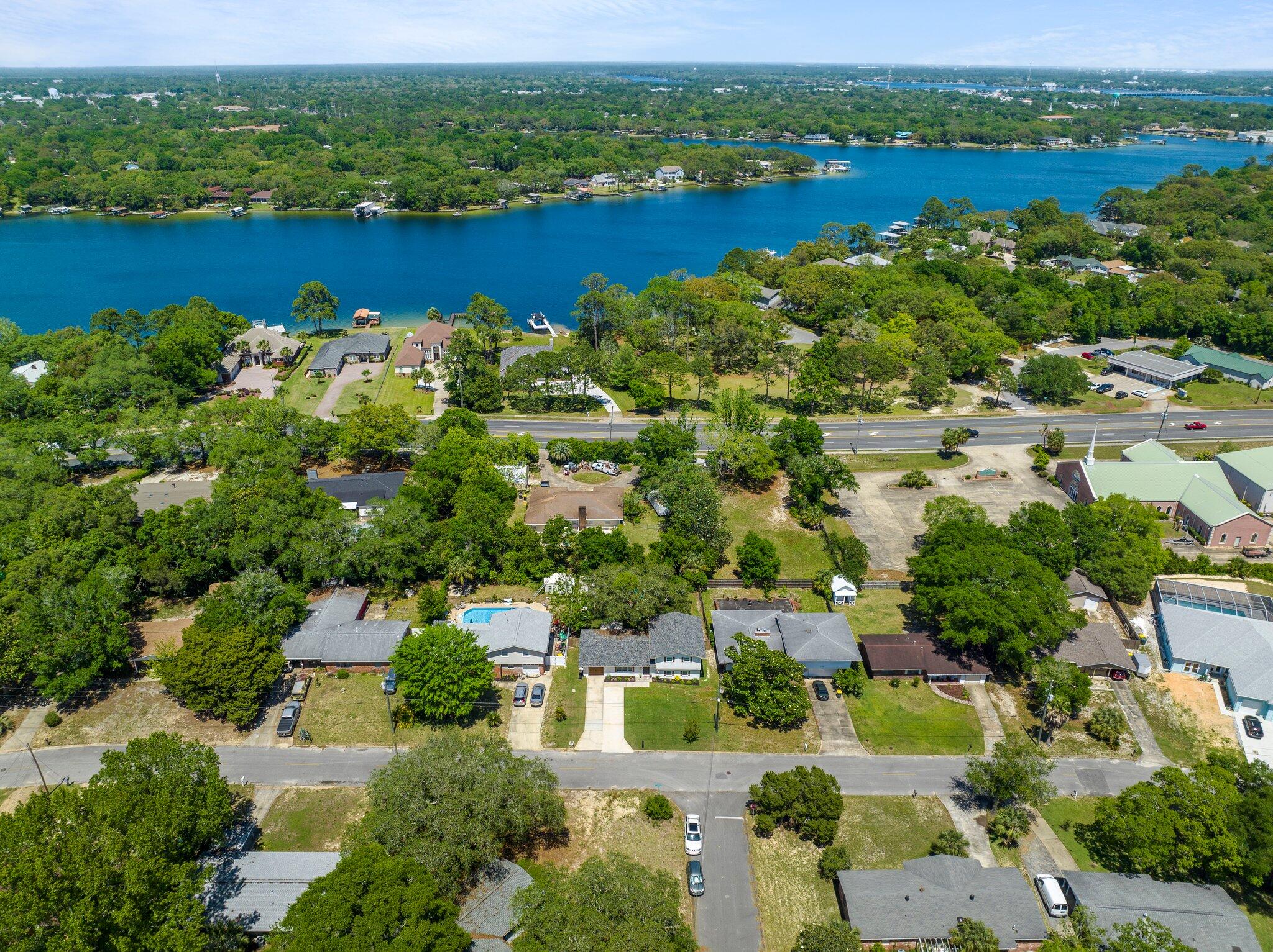 221 NW Bayou Woods Dr Drive