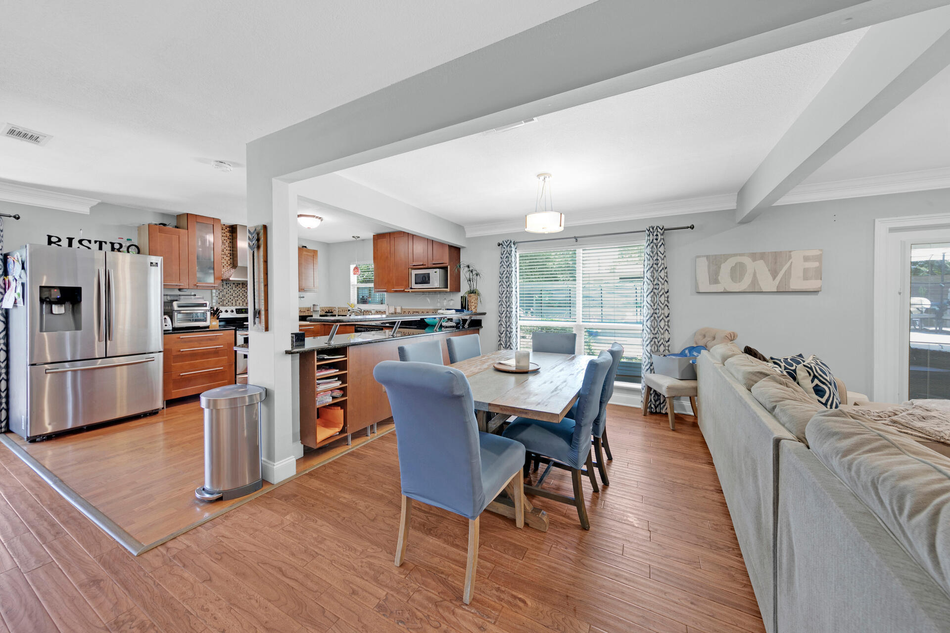 300 NW Vaughan Street