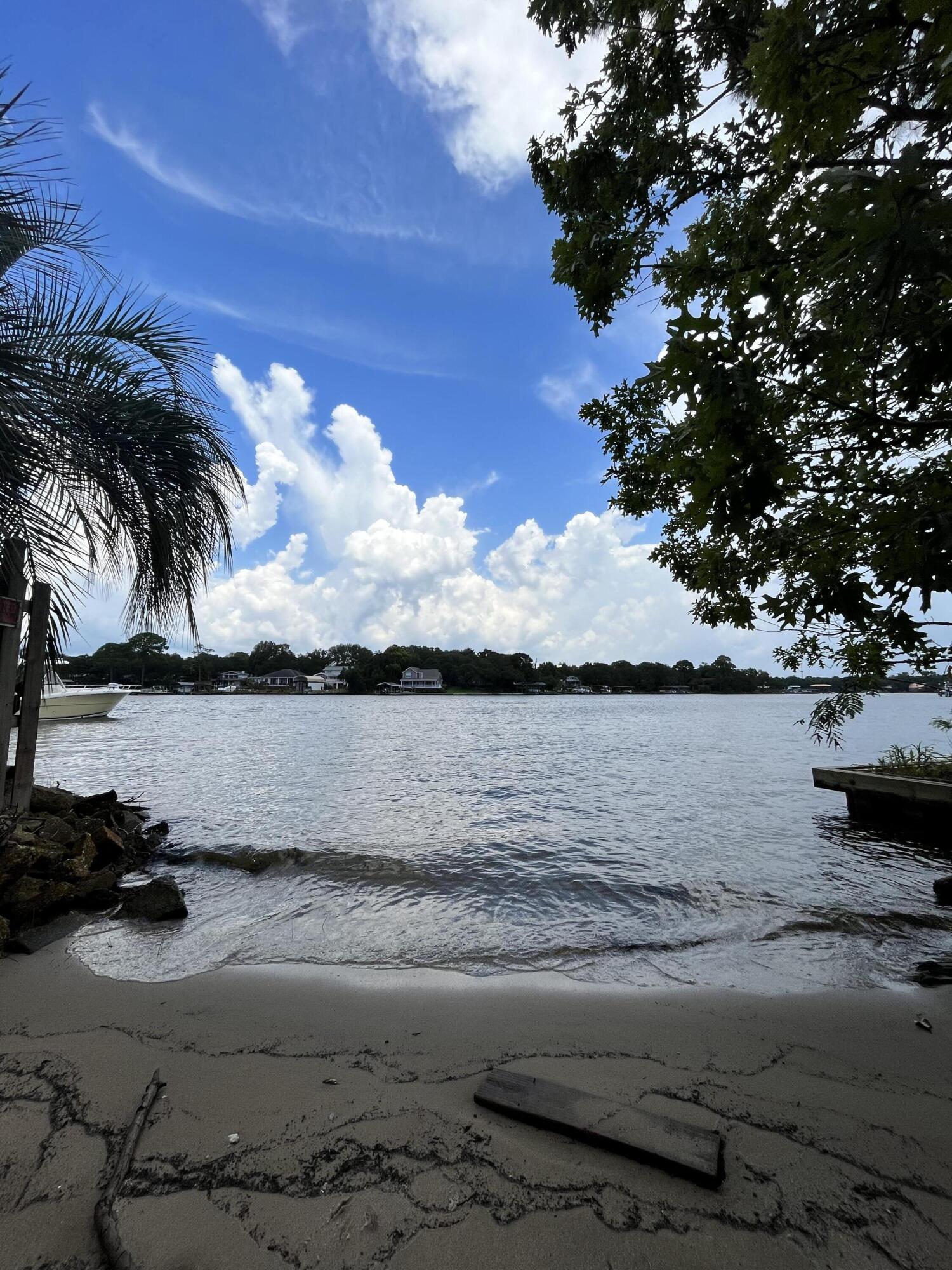 300 NW Vaughan Street