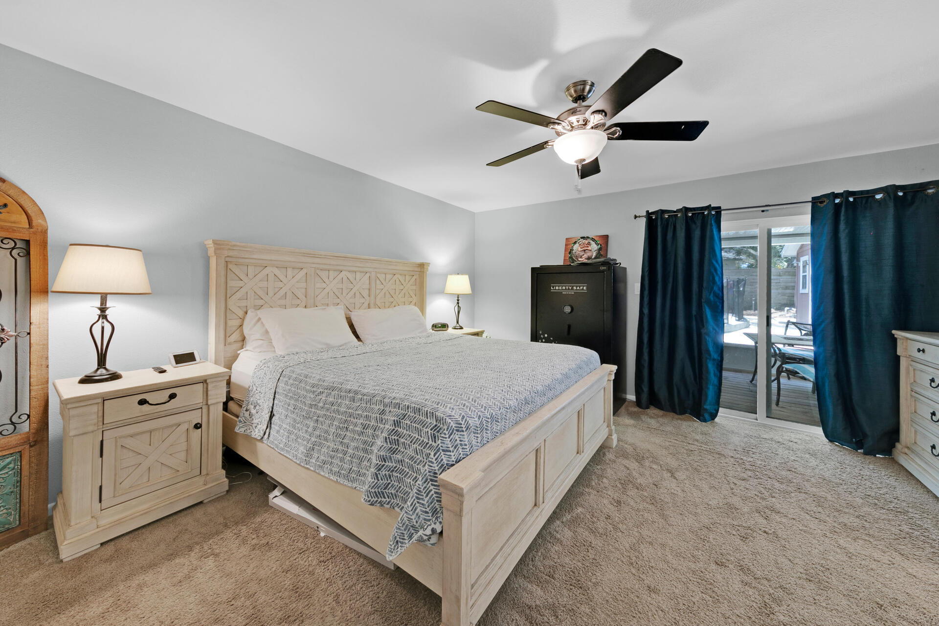 300 NW Vaughan Street