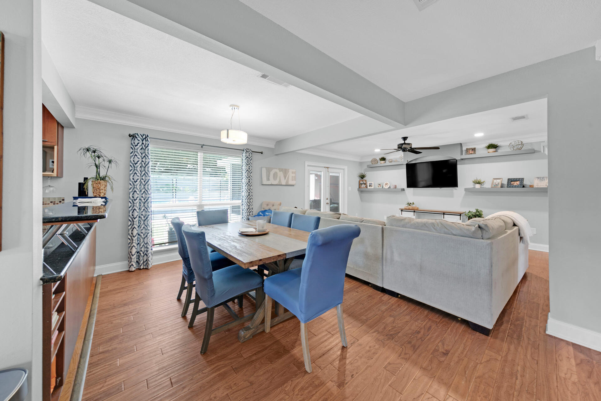 300 NW Vaughan Street