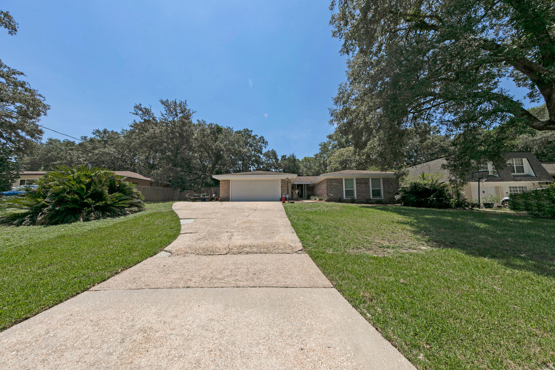 300 NW Vaughan Street