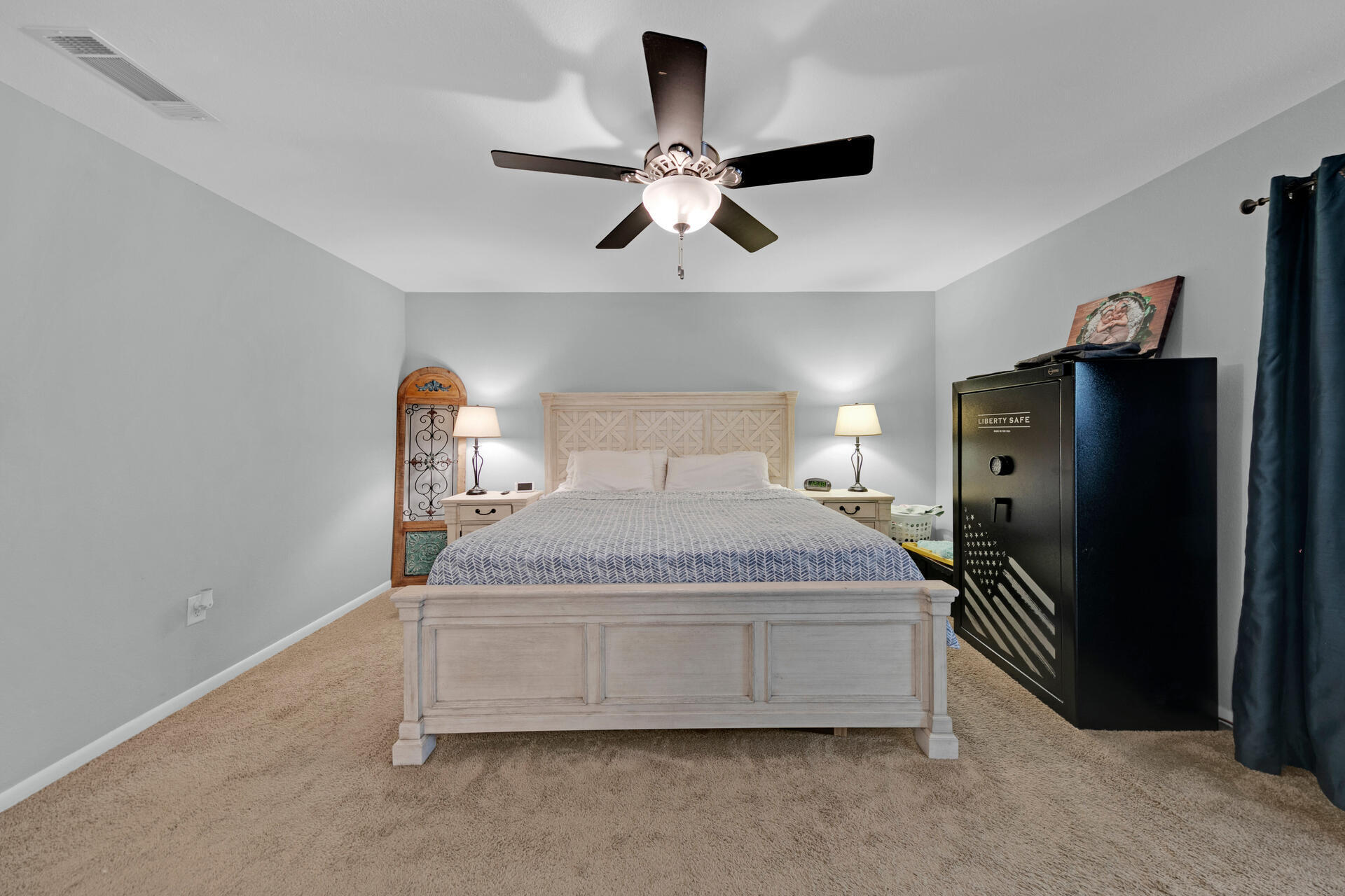 300 NW Vaughan Street