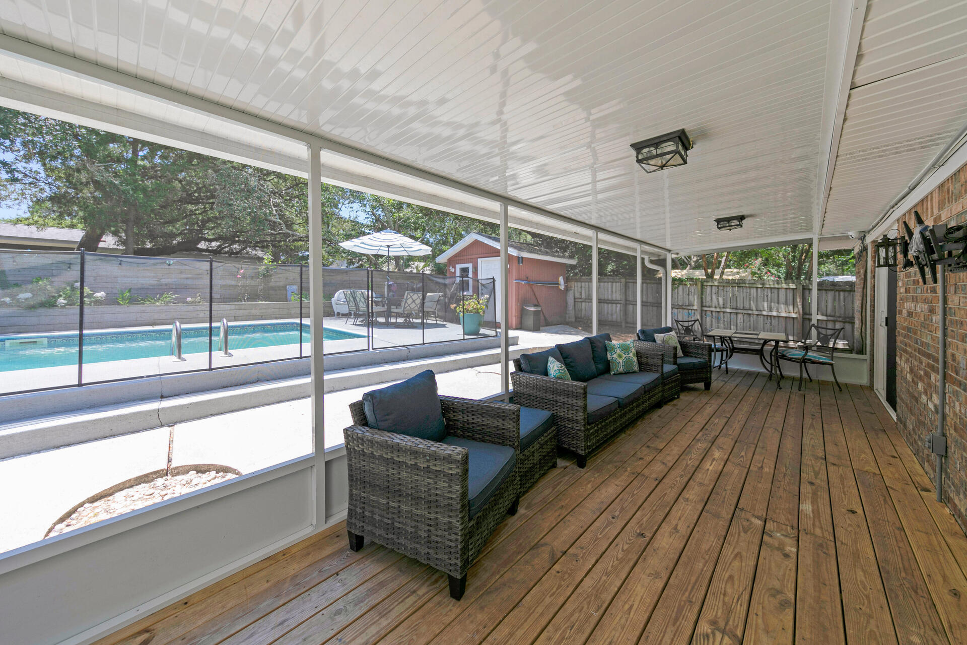 300 NW Vaughan Street