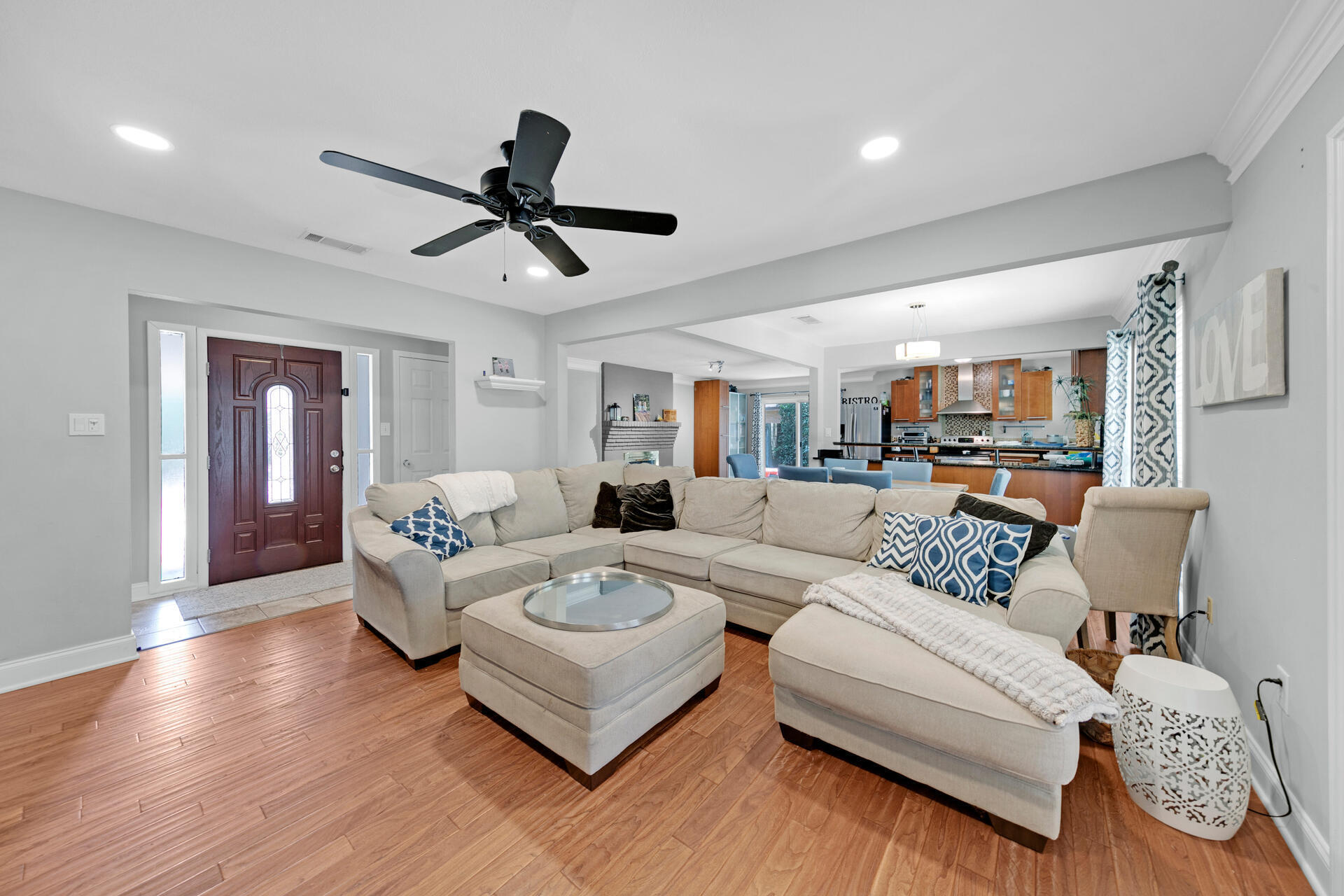 300 NW Vaughan Street