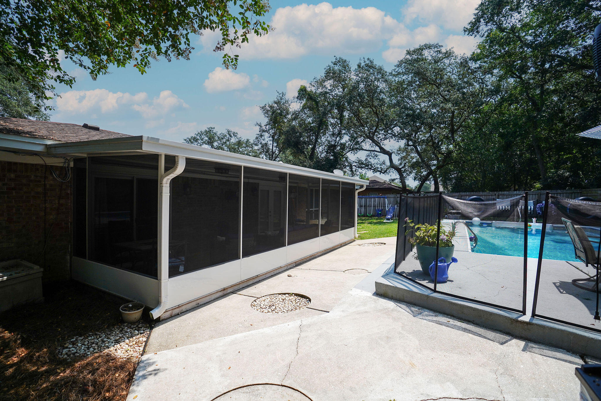 300 NW Vaughan Street