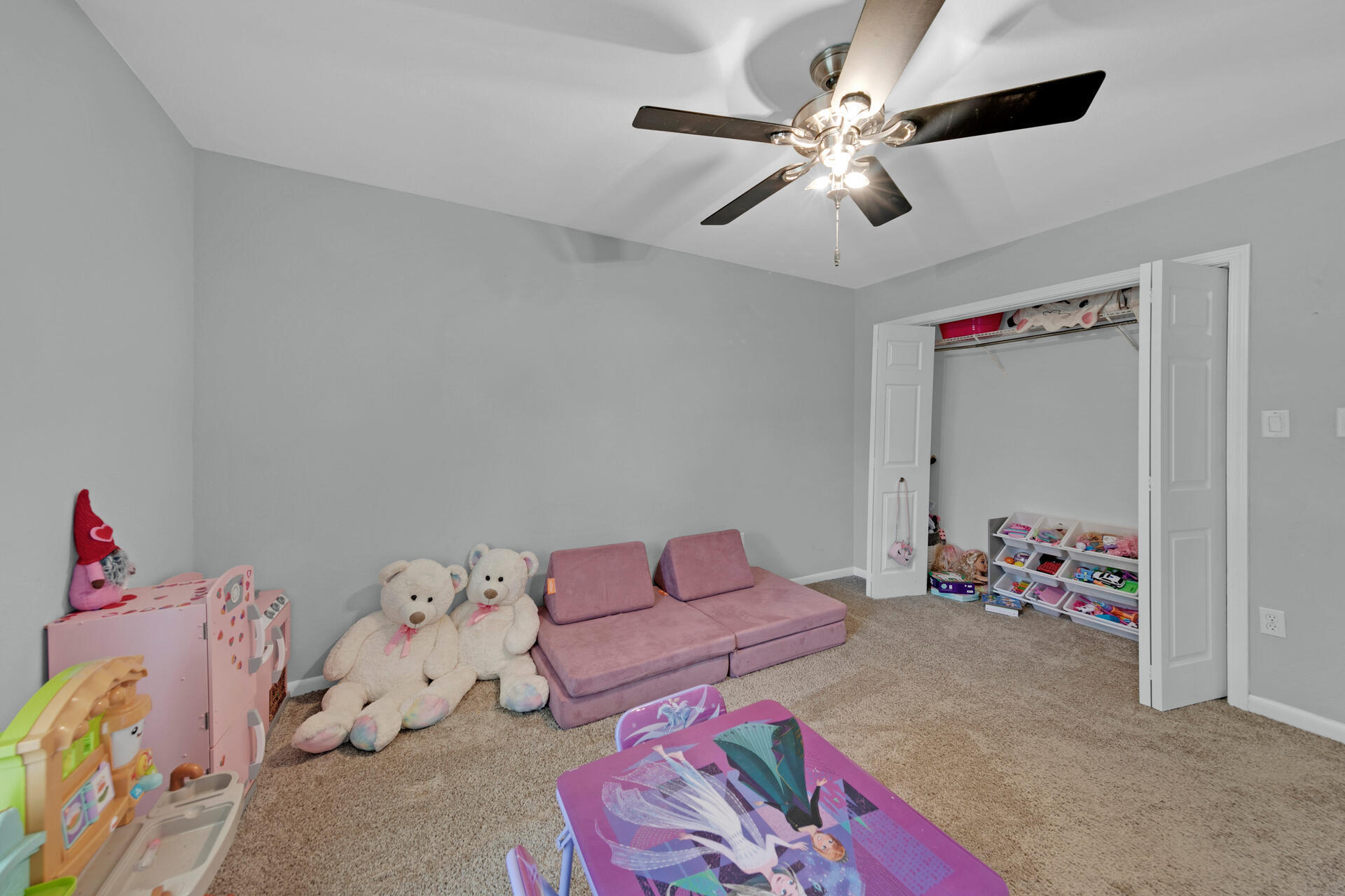 300 NW Vaughan Street