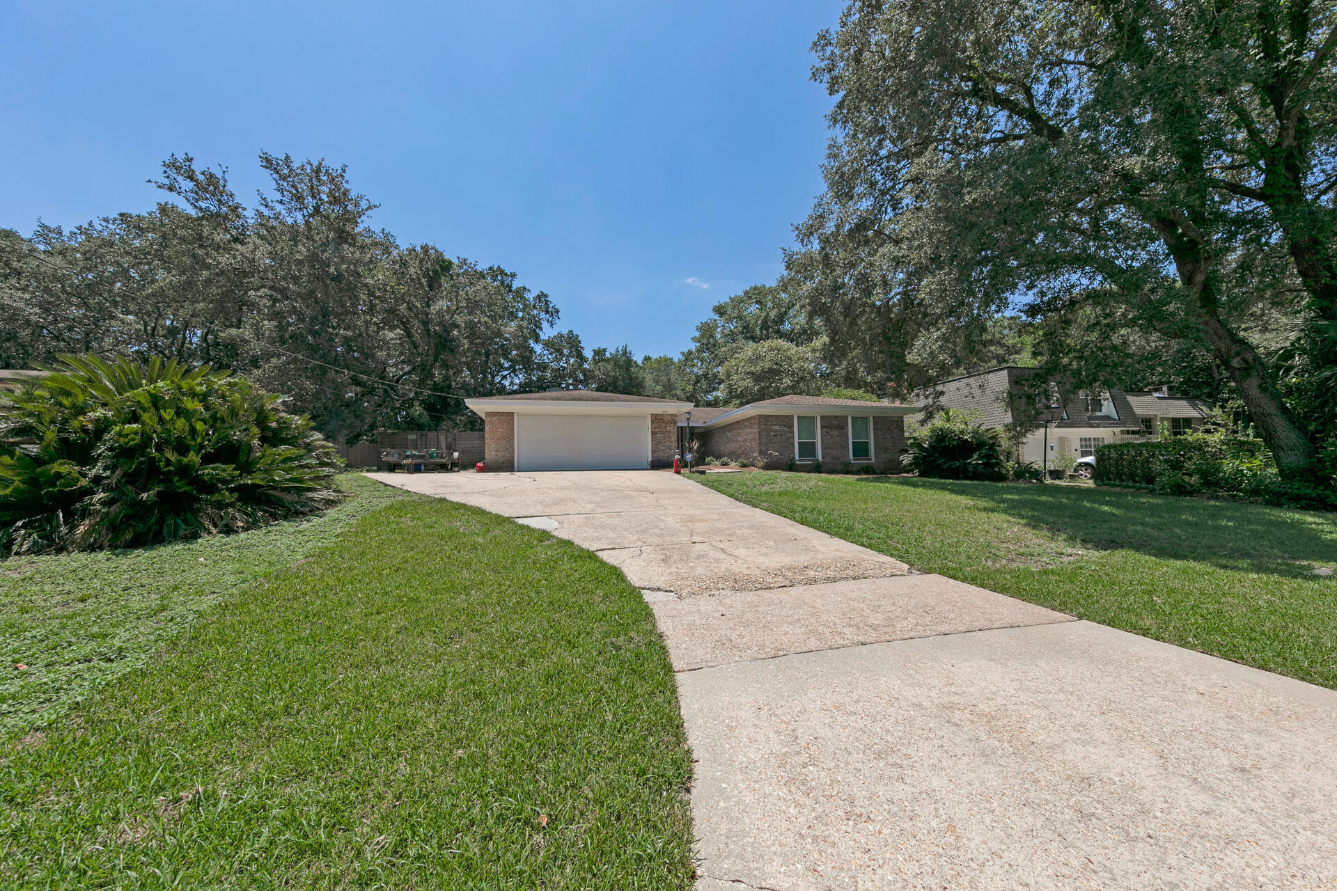 300 NW Vaughan Street