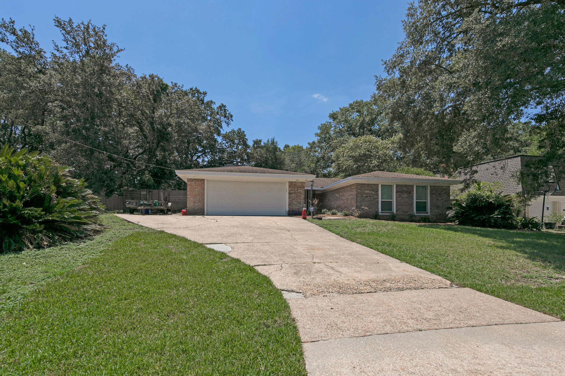 300 NW Vaughan Street