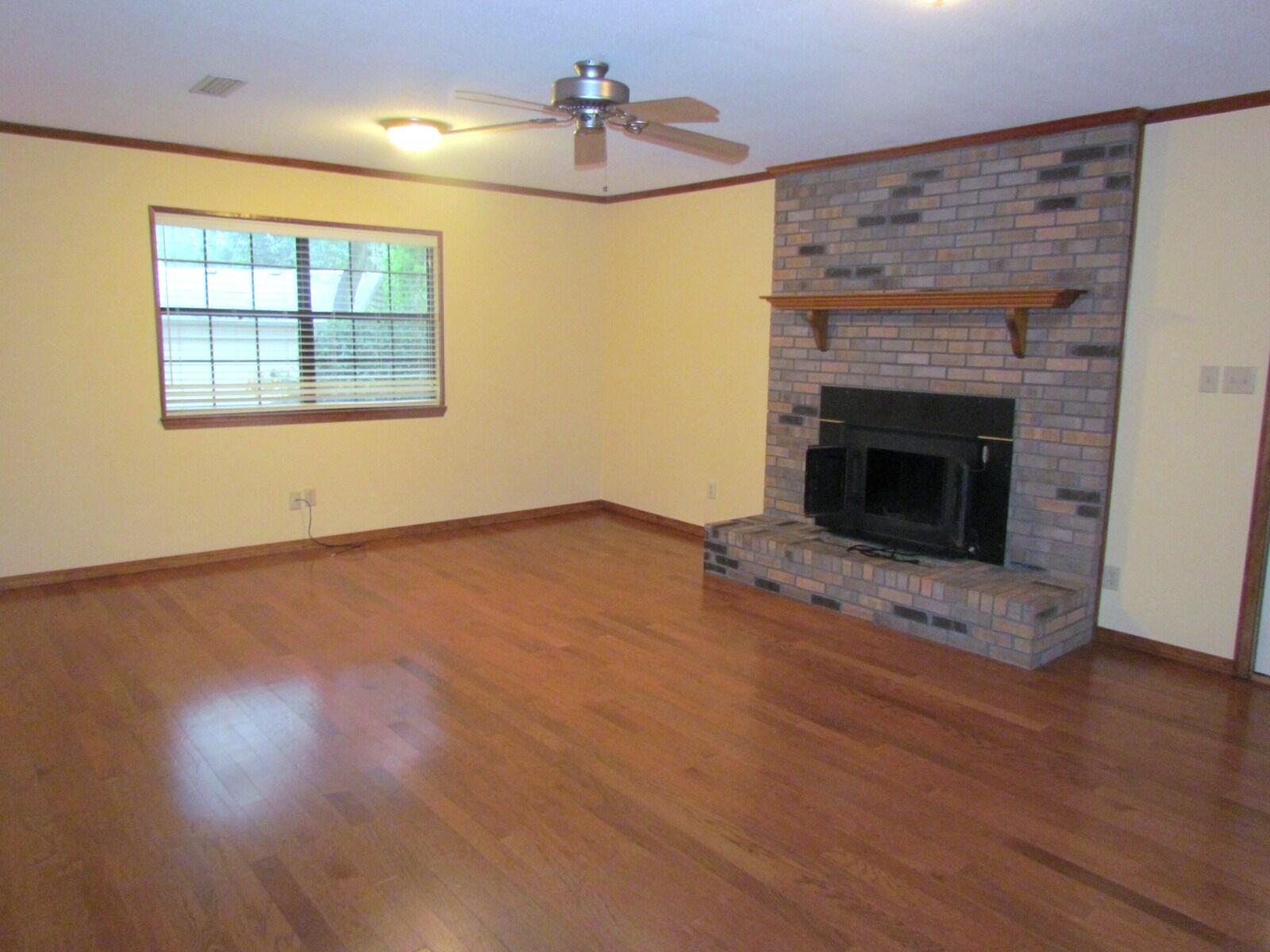 904 S Whisperwood Lane