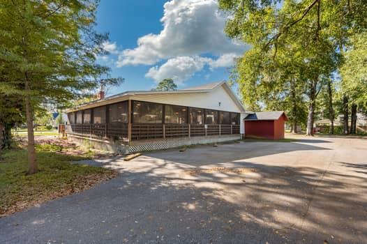 398 E Hickory Avenue