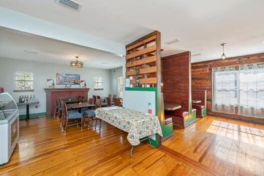 398 E Hickory Avenue