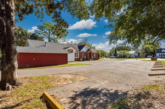 398 E Hickory Avenue