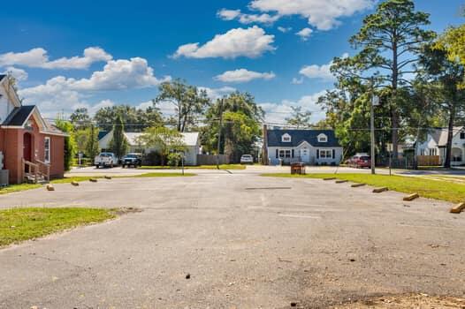 398 E Hickory Avenue