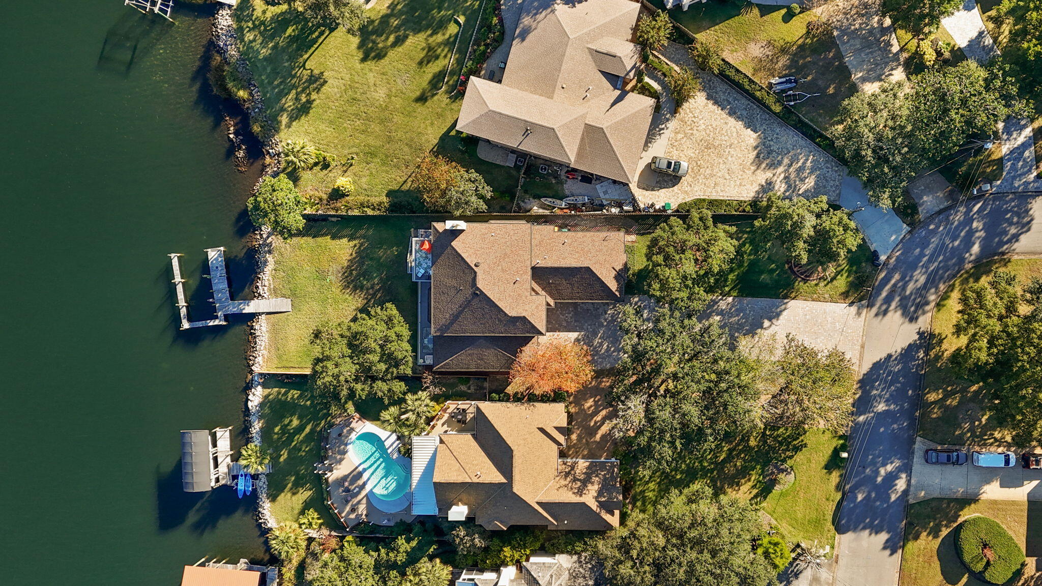 59 Lakeshore Drive